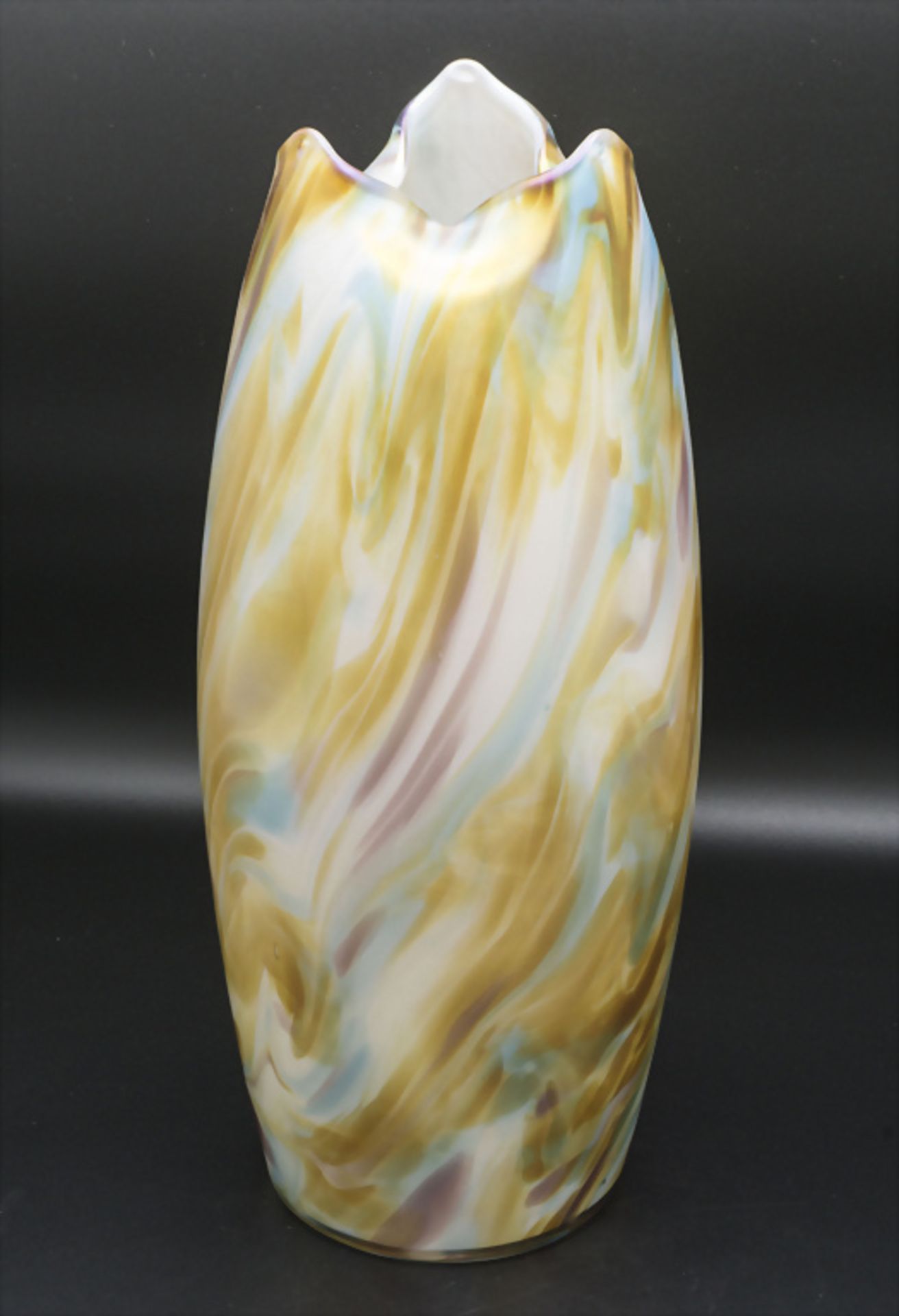 Jugendstil Vase aus marmoriertem Opalglas / An Art Nouveau marbled opal glass vase, Adilf ... - Bild 2 aus 5