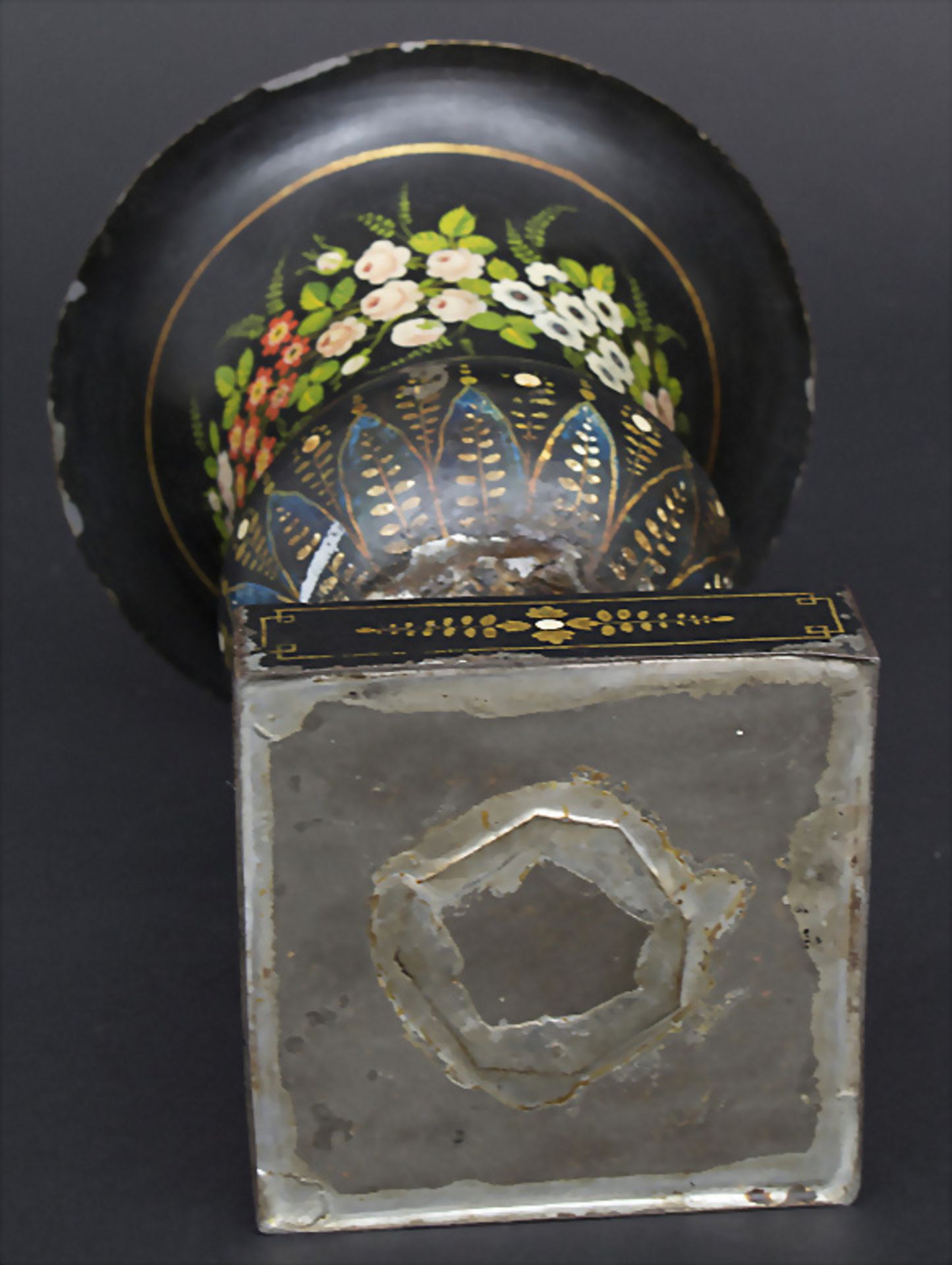 Kratervase mit Blumenmalerei / en tôle peinte / An urn shaped vase, 19. Jh. - Image 6 of 8