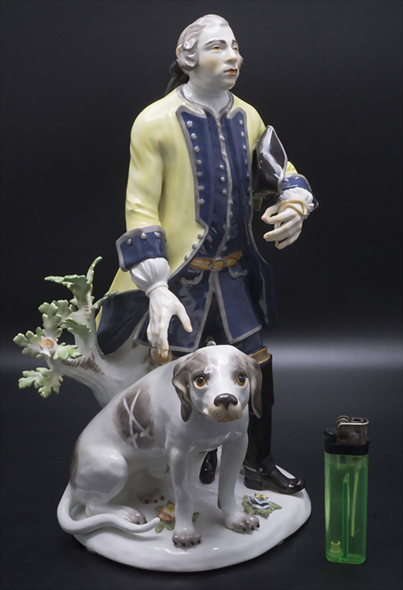 Hofjäger Johann Georg Wentzel mit Jagdhund / Royal hunter with dog, J.J. Kaendler, Meissen, um 1880