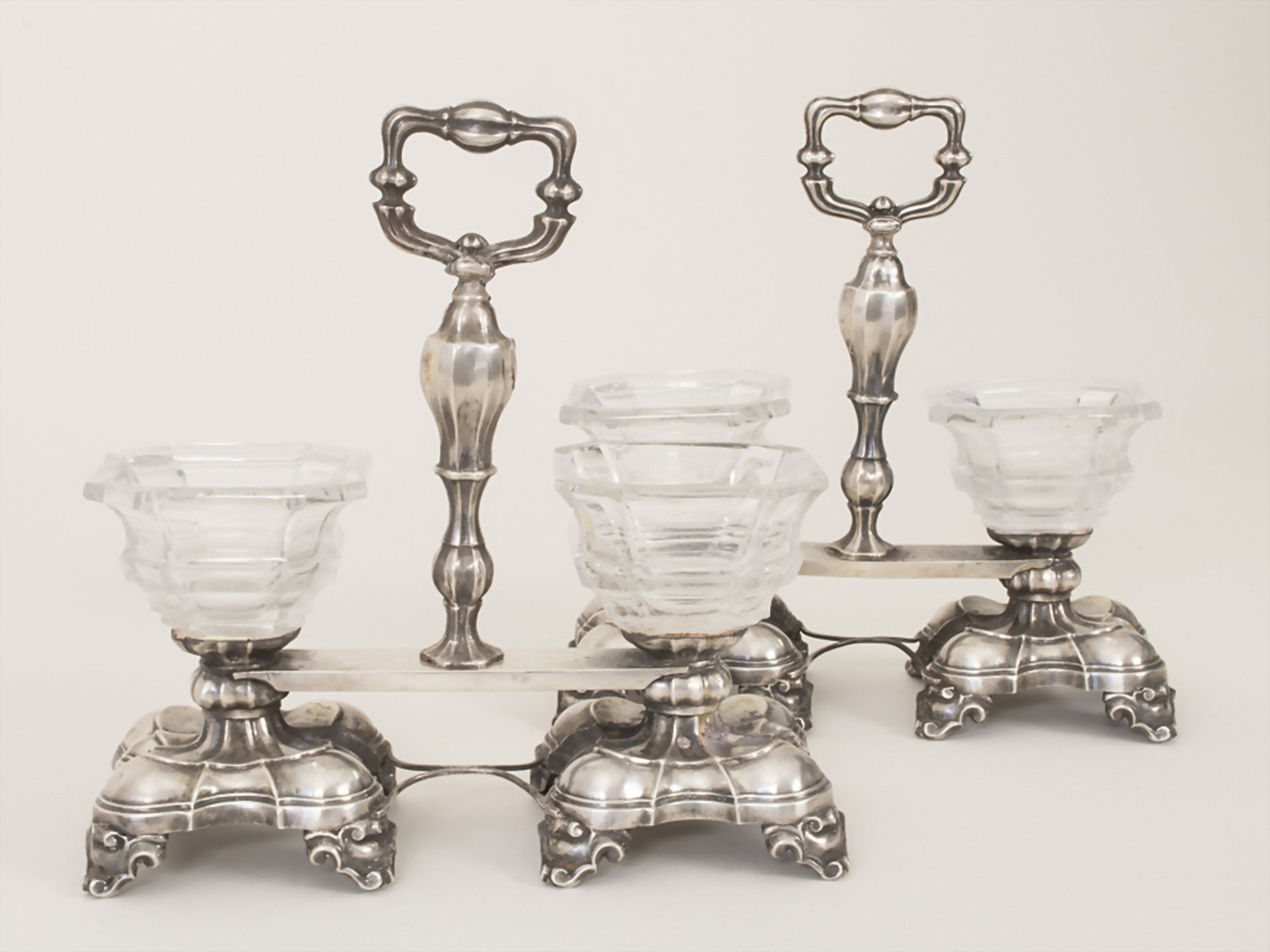 Paar Salieren / A pair of silver open salts, Frankreich, um 1840