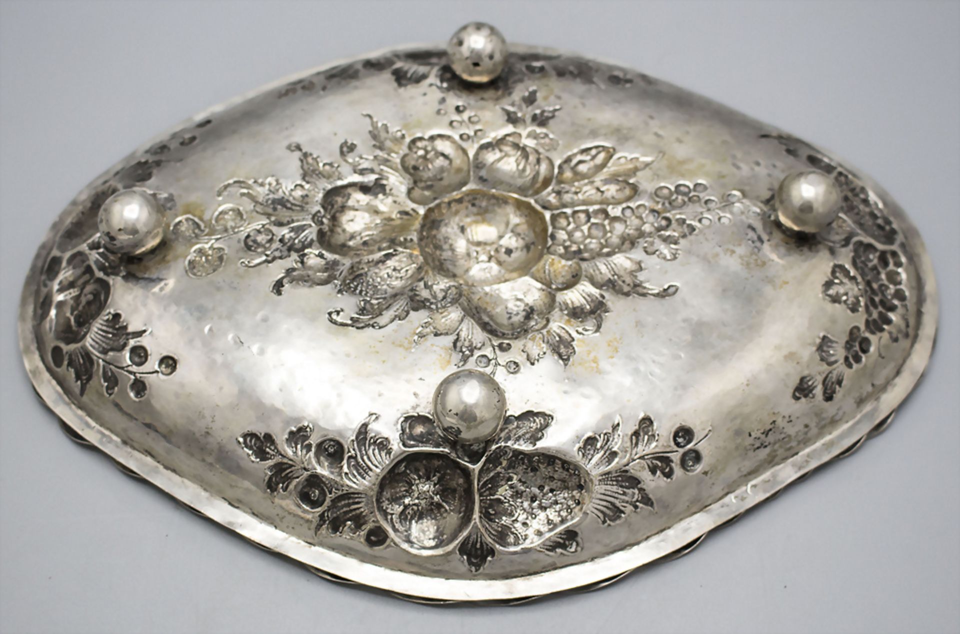 Etrog Schale / A silver bowl, Hanau, 19. Jh. - Bild 2 aus 4