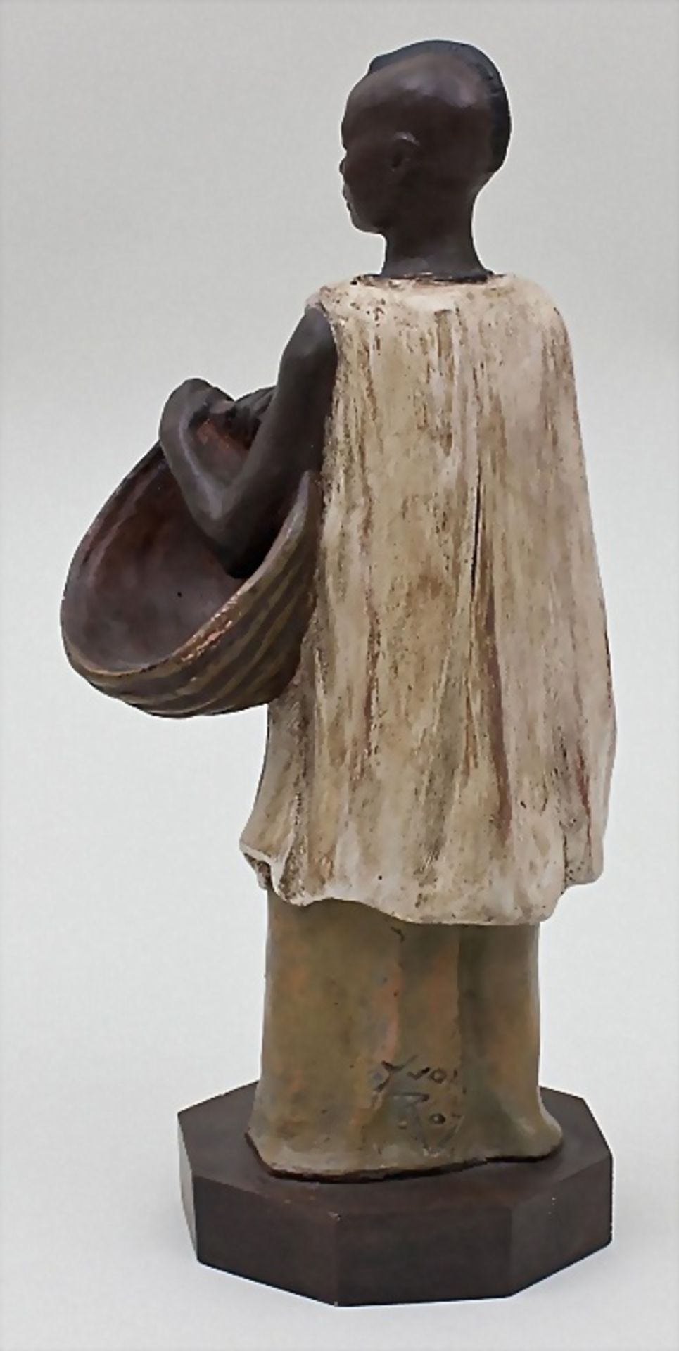 Figur einer Afrikanerin/Earthenware Sculpture Of An African Woman, Yvon Roy, Frankreich, 1. ... - Bild 2 aus 3