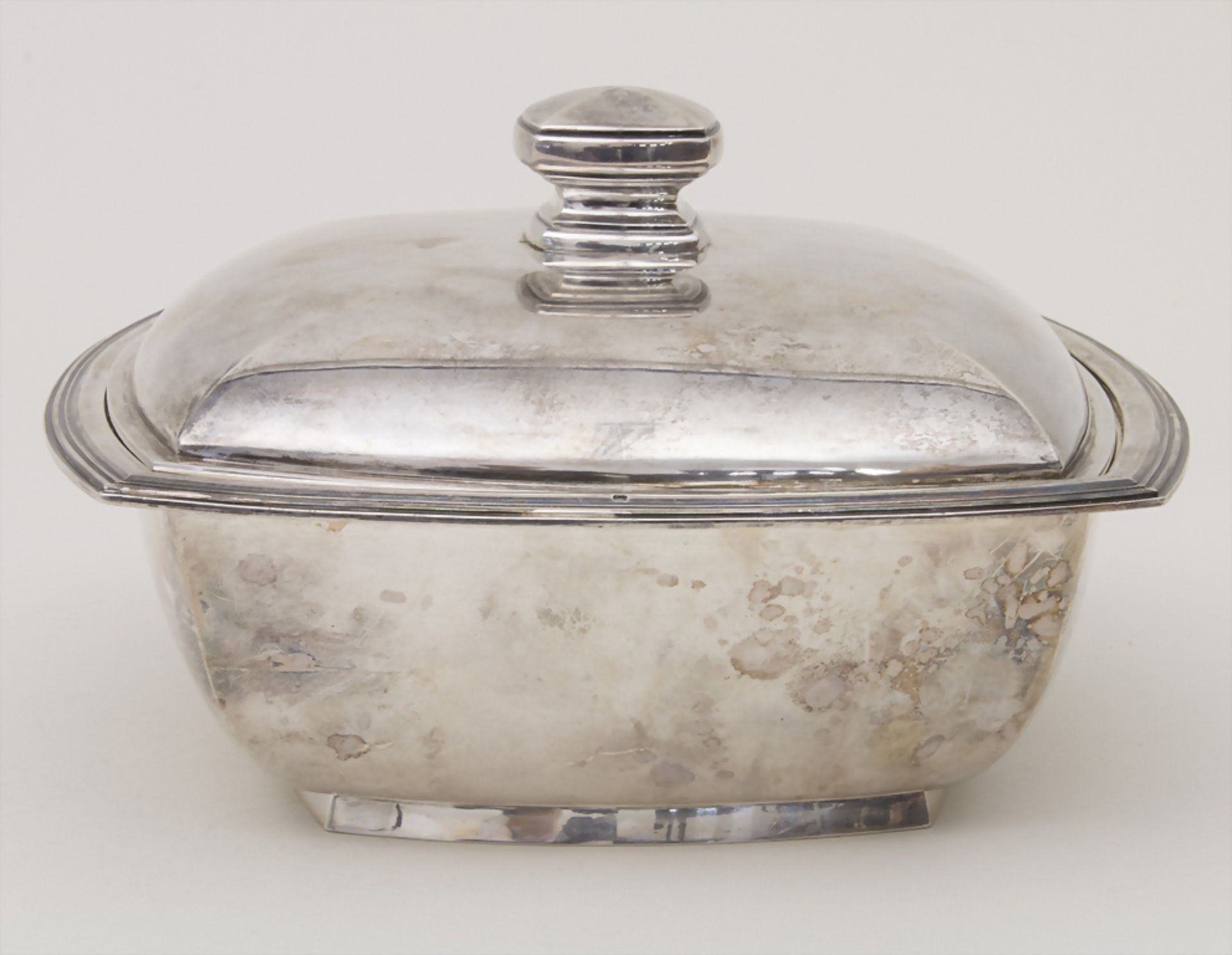 Art Déco Legumier / Gemüseterrine / An Art Déco silver tureen, Boin-Taburet, Paris, um 1925 - Bild 2 aus 7