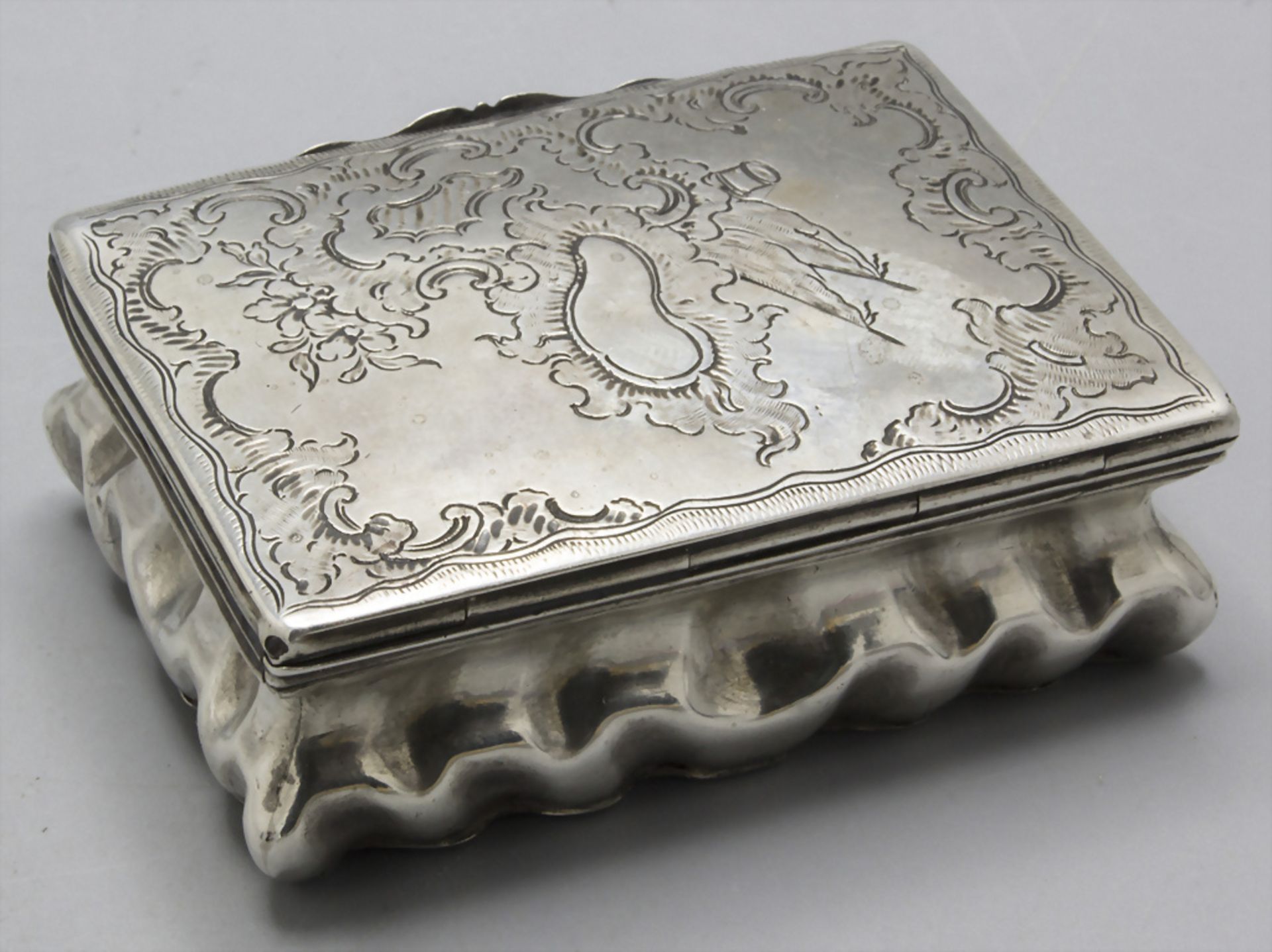 Rokoko Tabatiere / Schnupftabakdose / A silver Rococo snuffbox, Munoz, Cordoba, 1769 - Image 3 of 7