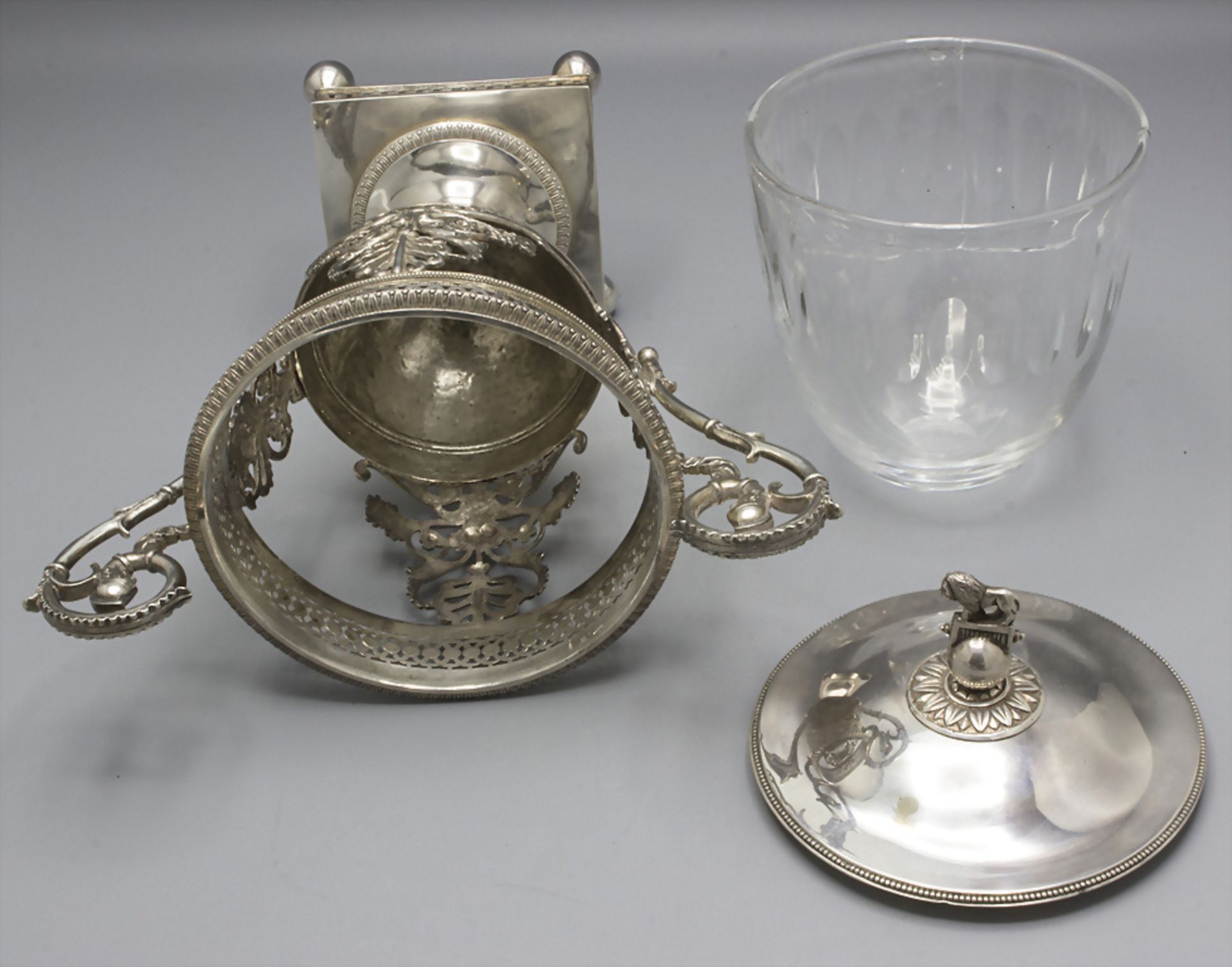 Empire Bonbonniere / An Empire silver bowl, Jérémie Paris, Paris, 1806-1809 - Image 5 of 14