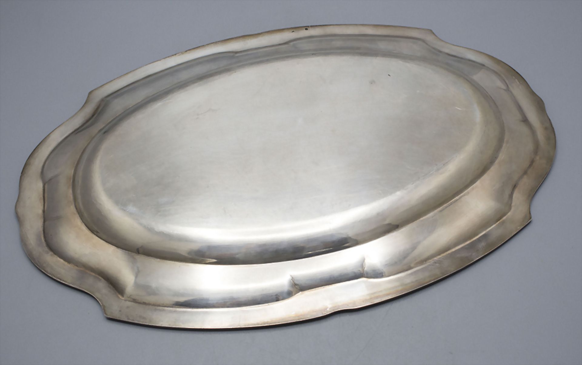 Ovale Platte / A large silver tray, Hènin & Cie., Paris, um 1900 - Bild 2 aus 4