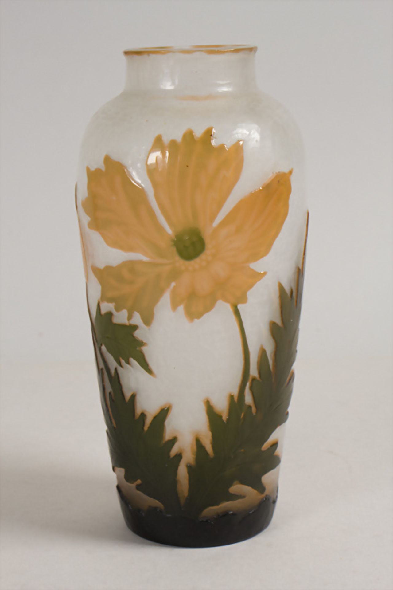 Jugendstil Vase mit Mohn / An Art Nouveau cameo glass vase with poppy flower, Daum Frères, ... - Bild 2 aus 5