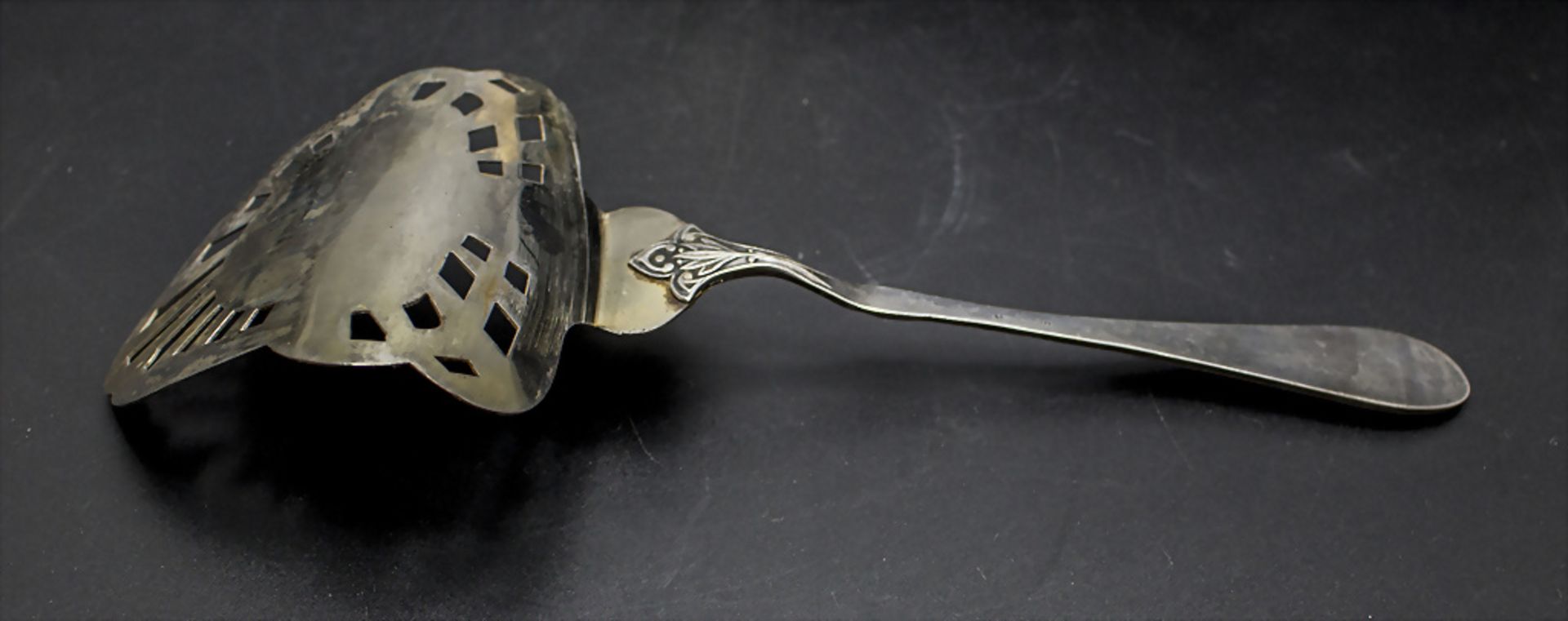 Jugendstil Gebäckheber / An Art Nouveau cake server, deutsch, um 1900 - Image 3 of 5