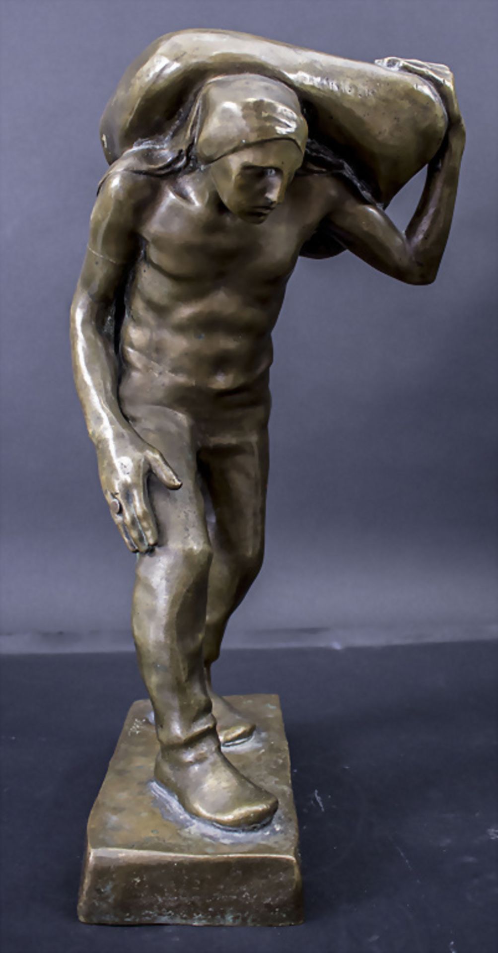 Julius OBST (1878-1939), Bronzeplastik 'Sackträger', deutsch, 1906 - Bild 4 aus 8