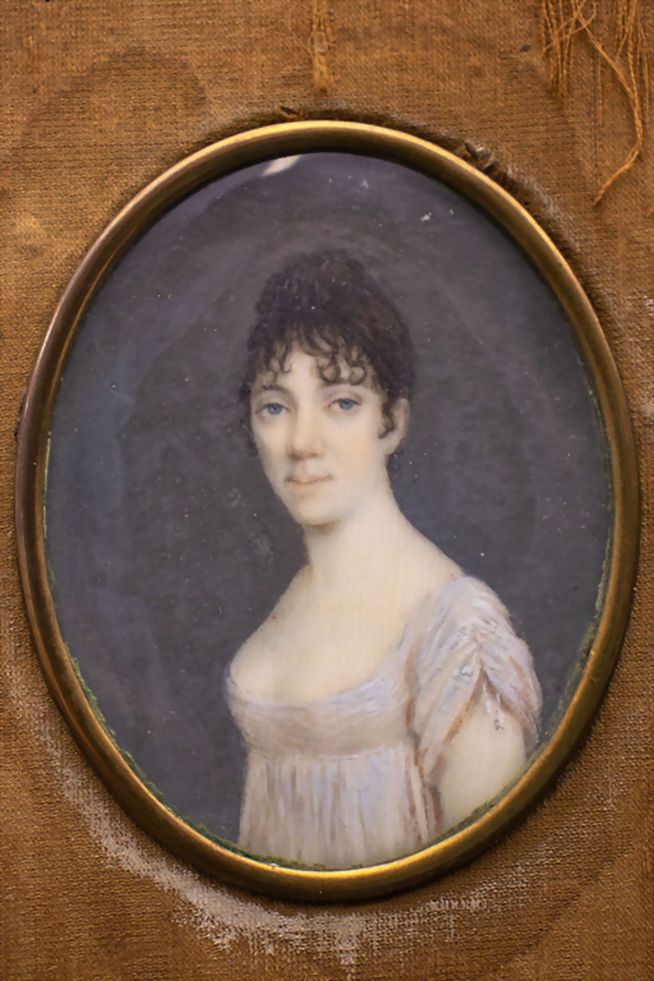 Miniatur Porträt 'Antoinette Dubrie de Saint-Olympie - Comtesse de Gaalon' / A miniature portrait - Image 2 of 5