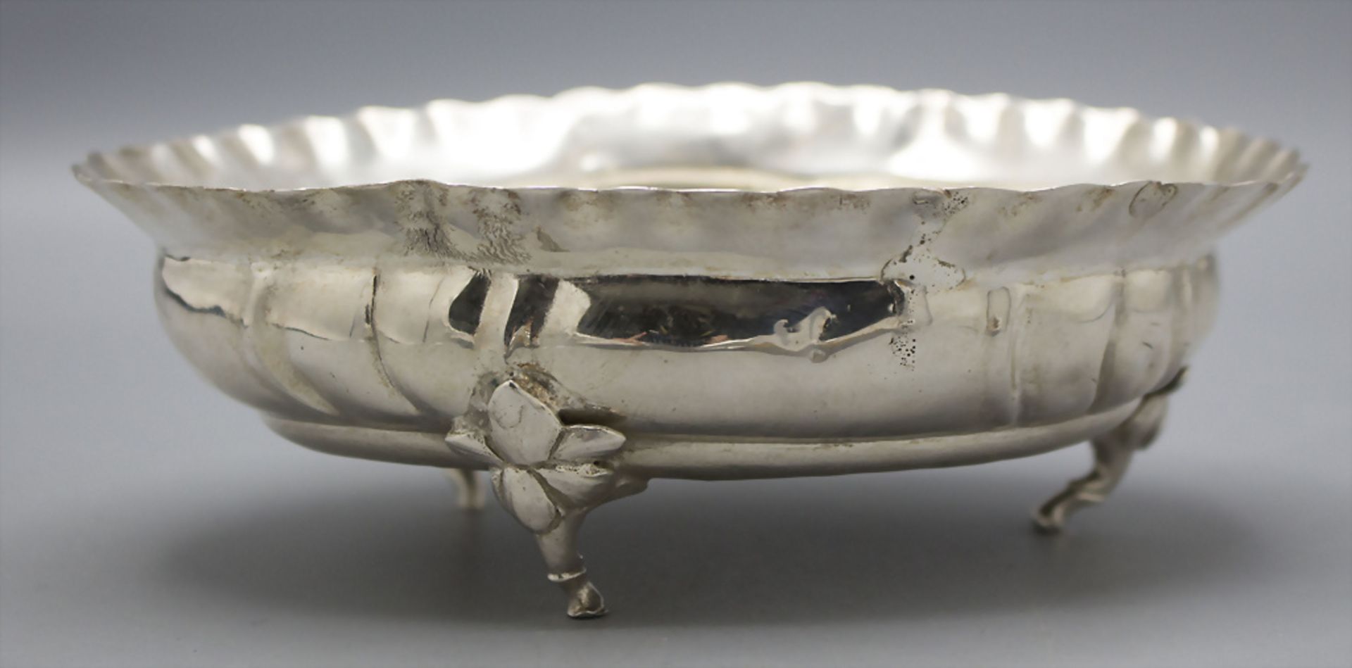 Rokoko Zuckerschale / A Rococo silver sugar bowl, Bernt Christopher Kelberlade, ...