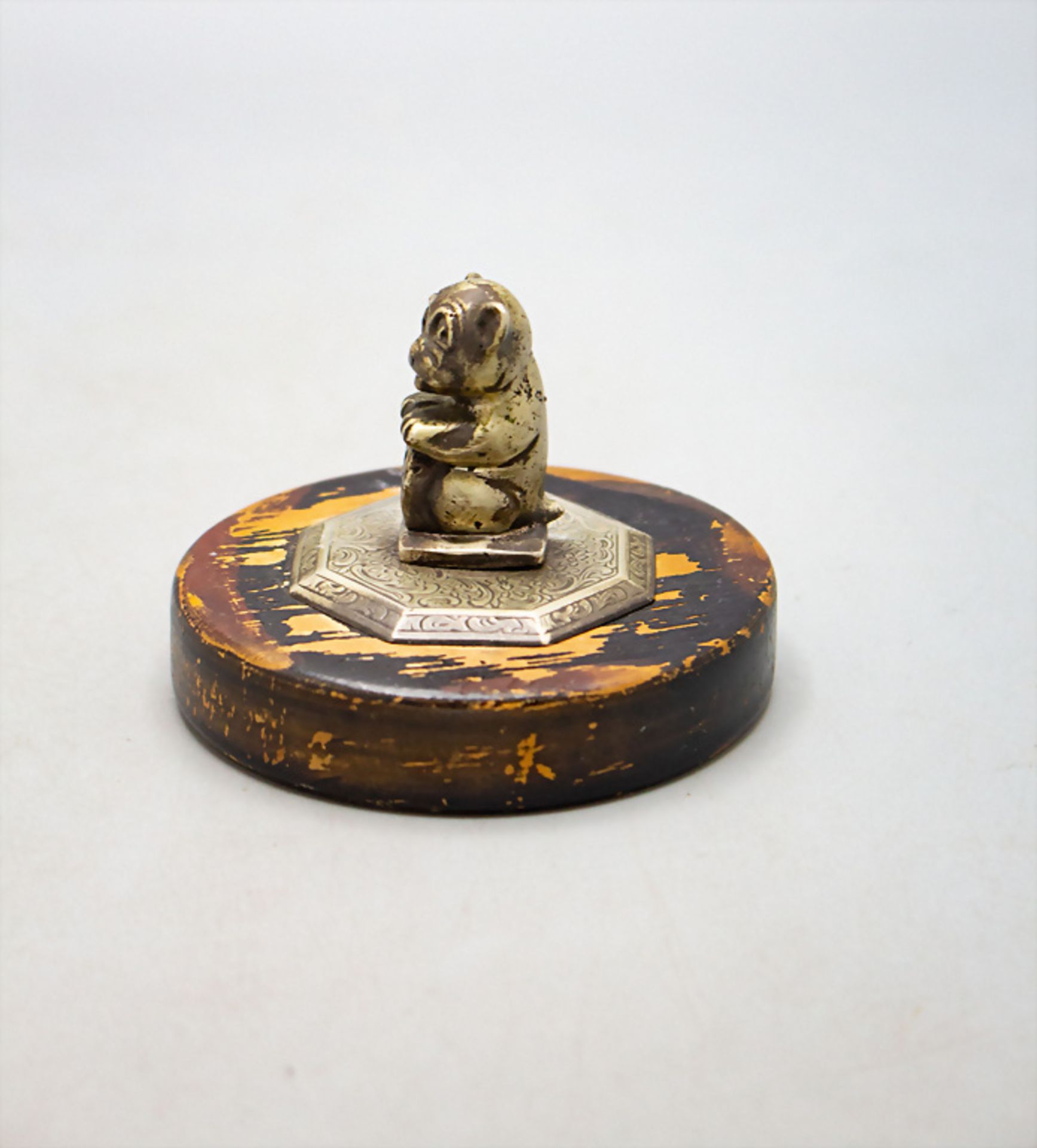 Miniatur Figur 'Bonzo der Hund' / A miniature figurine of 'Bonzo the dog', wohl England, nach 1922 - Bild 2 aus 6