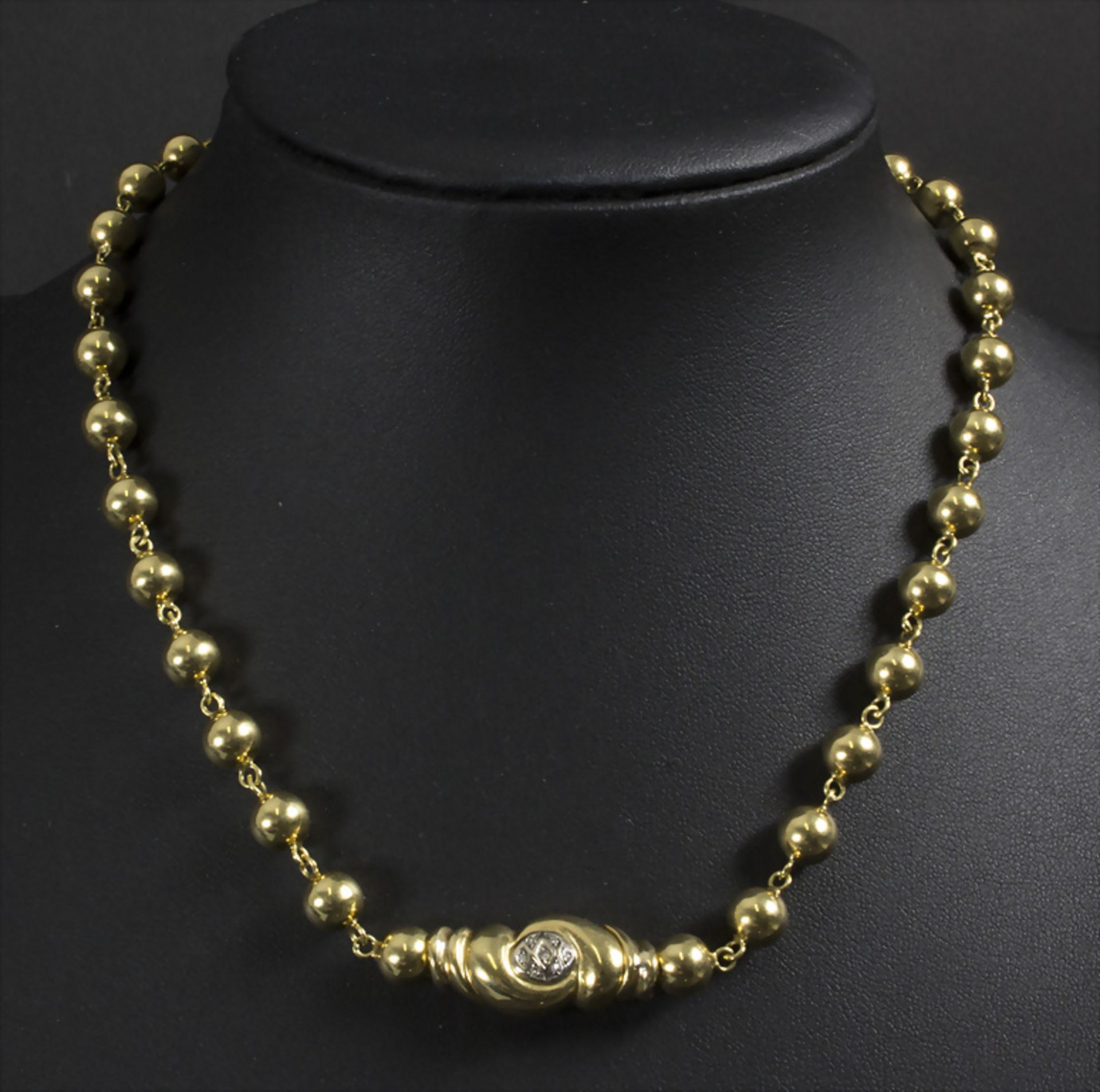 Damen Collier mit Diamanten / An 18ct gold necklace with diamonds, Italien, um 1970