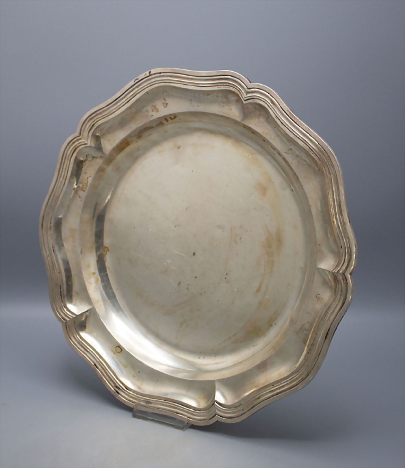 Runde Platte / A large ilver tray, Bruckmann & Söhne, Heilbronn, um 1880 - Bild 2 aus 4