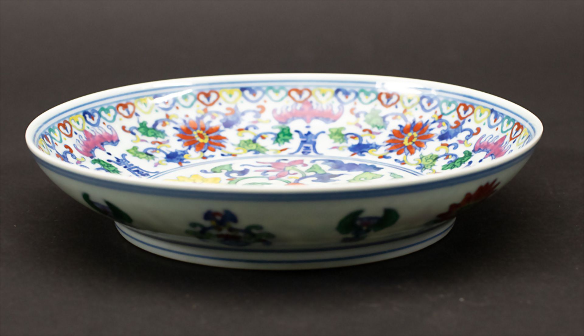 Teller mit Blumendekor / A porcelain plate with flowers, China, 19. Jh. - Bild 2 aus 7