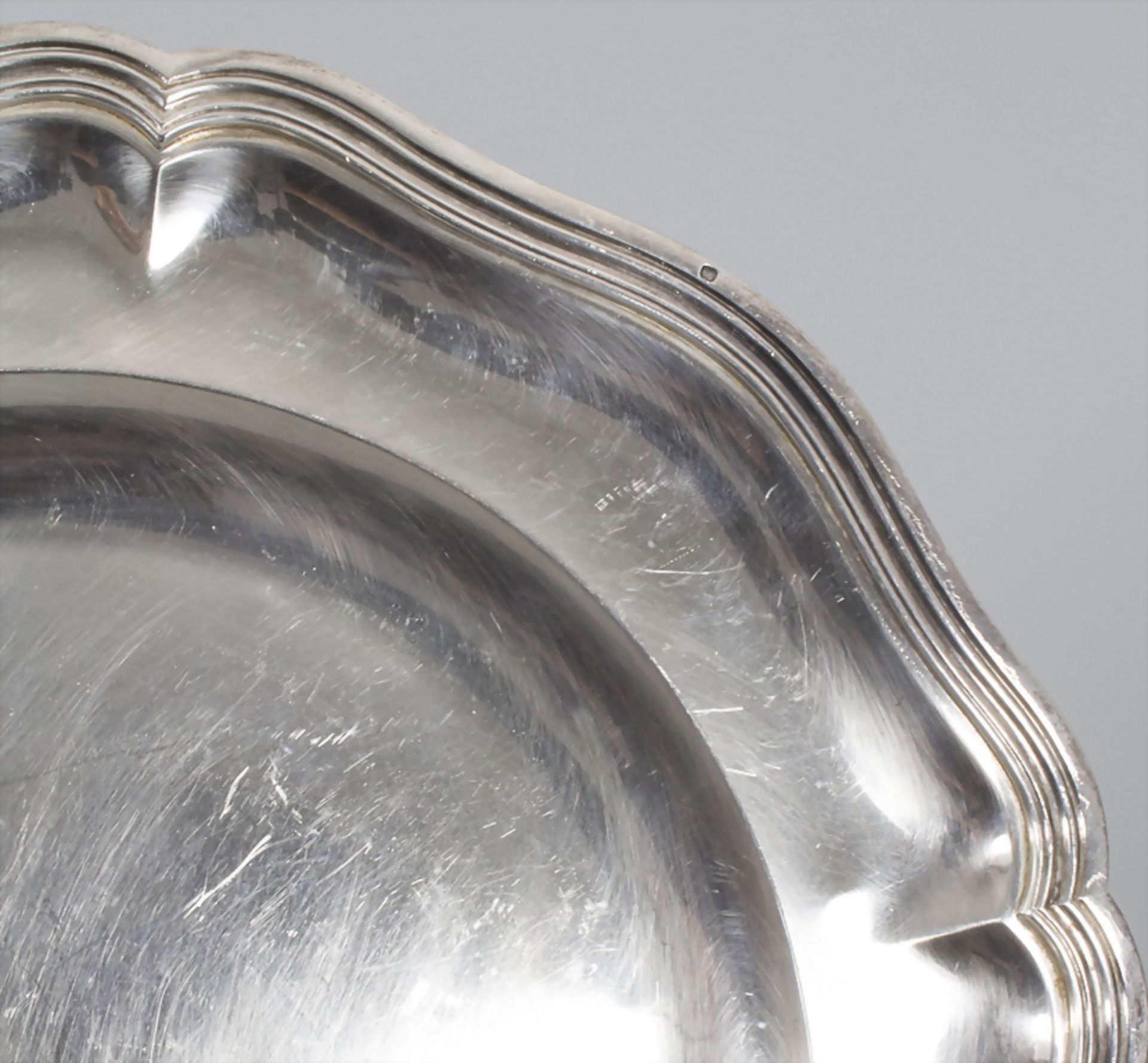 Runde Silberplatte / A silver platter, Frankreich, um 1900 - Image 2 of 5