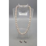 Perlenkette mit Ohrclips / A pearl necklace and earrings