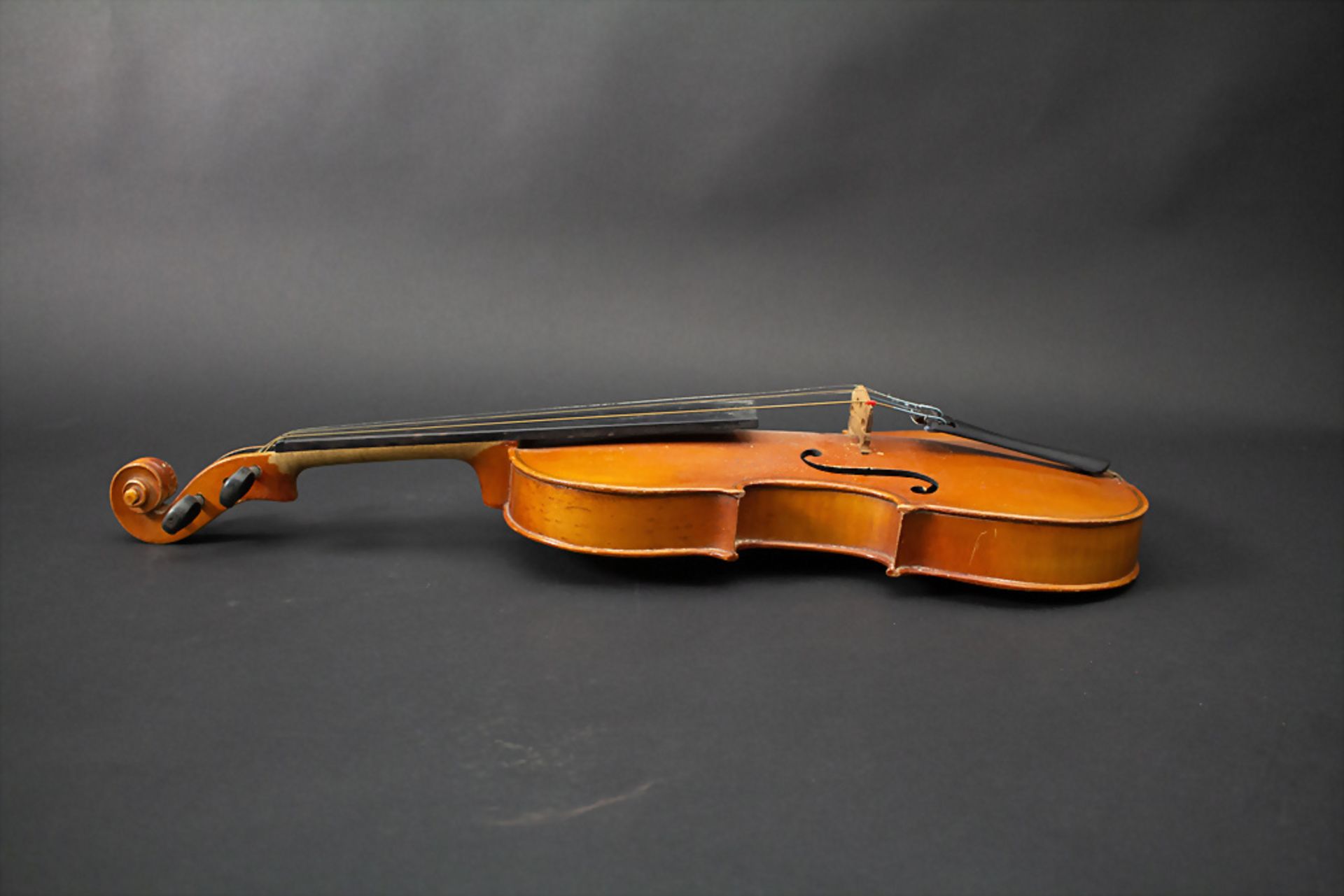 Violine / A violin, deutsch, um 1950 - Image 4 of 7