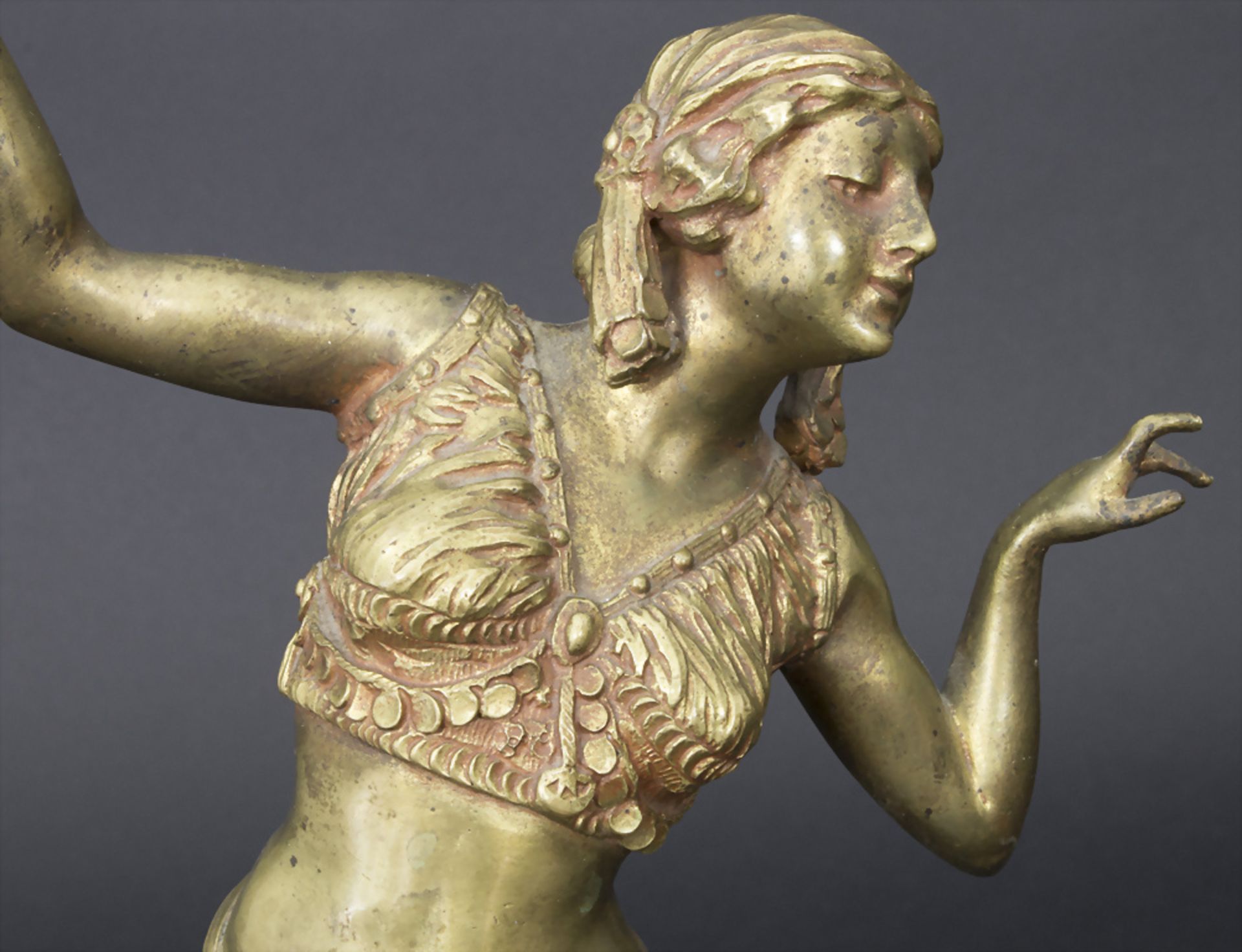 Jugendstil Bronze 'Orientalische Tänzerin' / An Art Nouveau bronze 'Oriental dancer', ... - Bild 5 aus 5