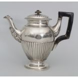 Große Teekanne / A large silver tea pot, Bene Ranninger, Wien, 1831