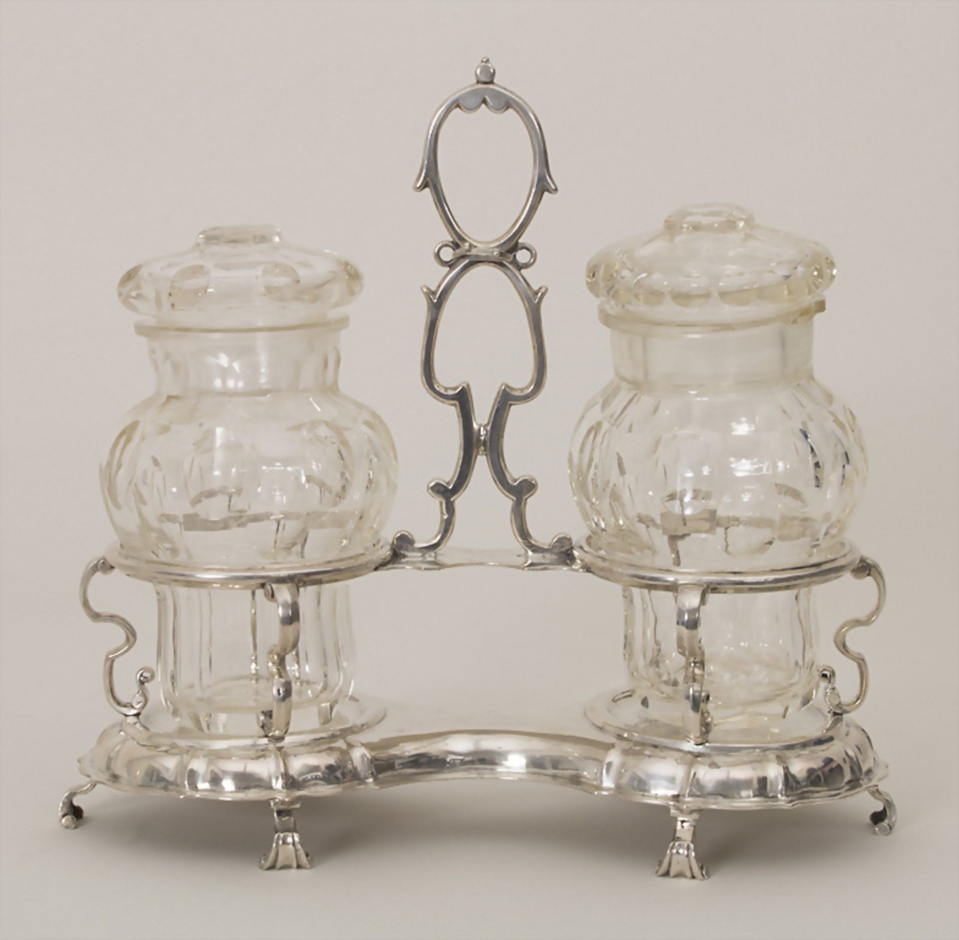 Barock Flaschenhalter / A Baroque silver cruet stand / Huiliere, Antonius Emond, Aachen, um 1760 - Image 2 of 11