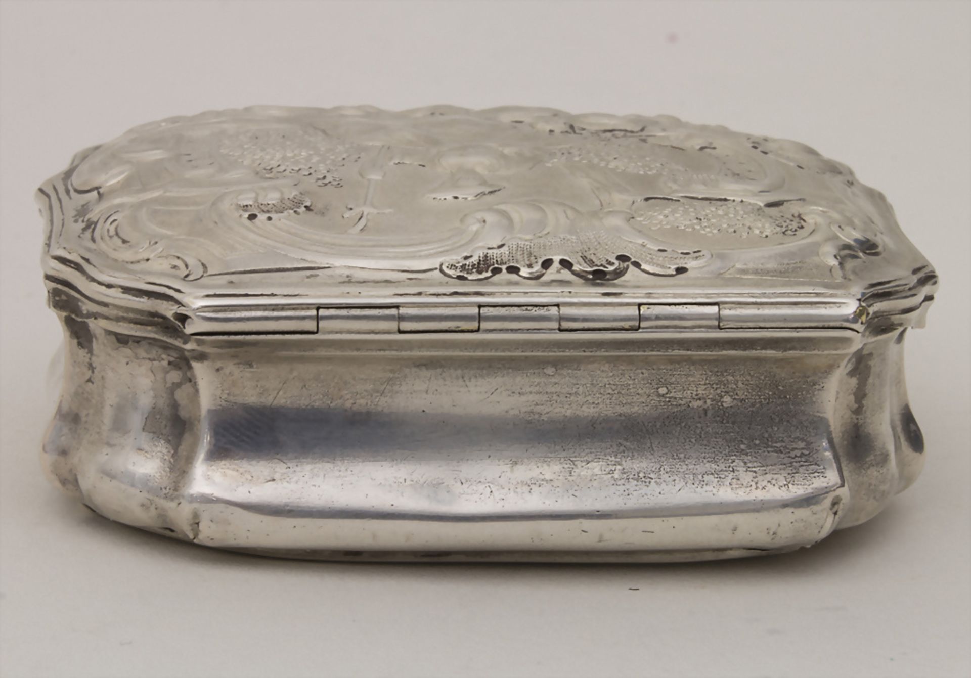 Rokoko Tabatiere / Schnupftabakdose / A silver Baroque snuffbox, deutsch, 18. Jh. - Bild 3 aus 8