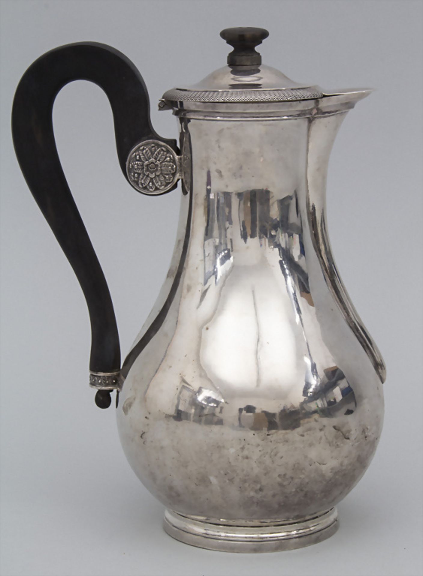 Empire Weinkrug / An Empire silver wine jug, Pierre-Jacques Meurice, Paris, nach 1819 - Image 3 of 9