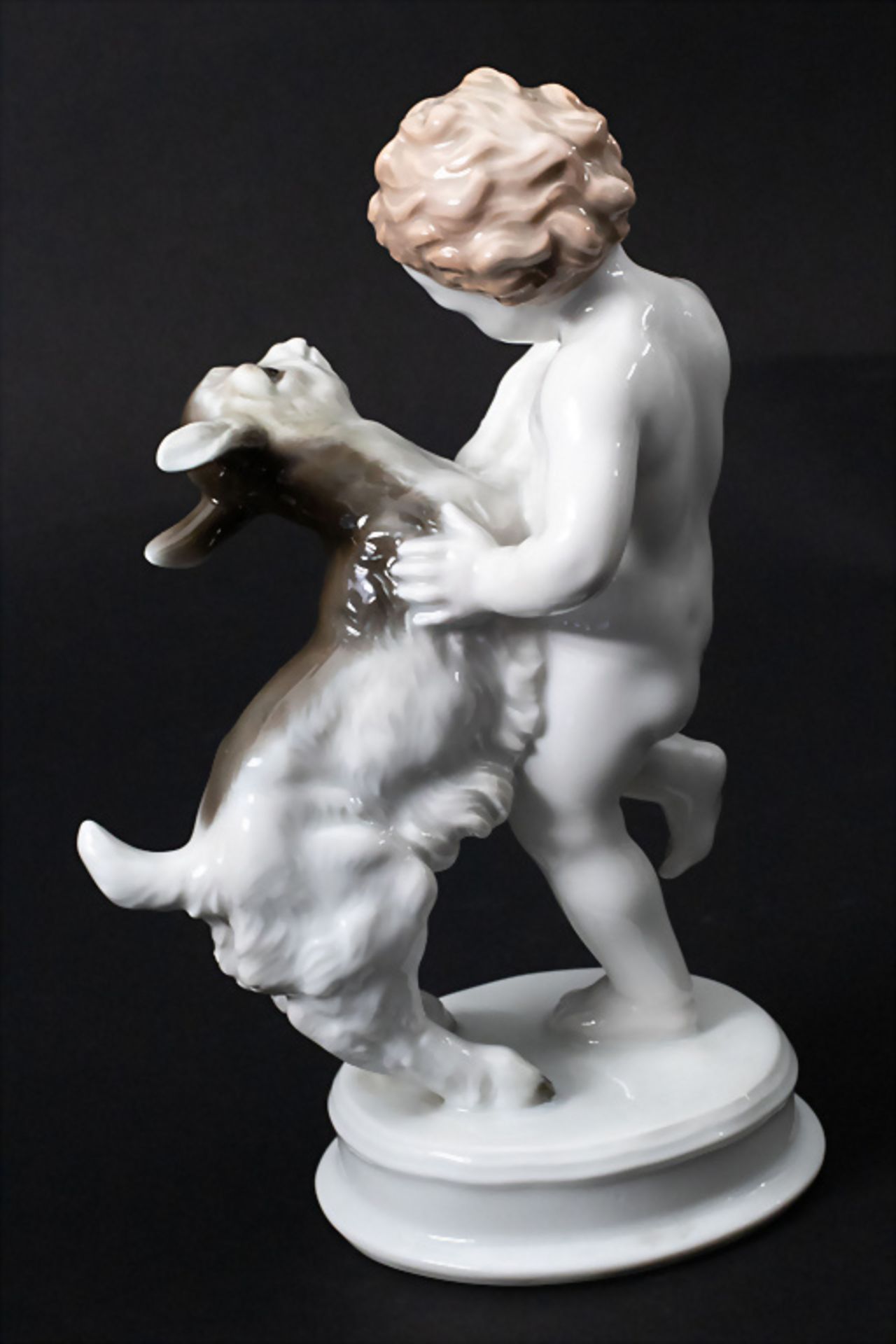Figur 'Putto mit Ziege' / A figural group of a cherub with a kid, Max D.H. Fritz, Rosenthal, ... - Bild 4 aus 7
