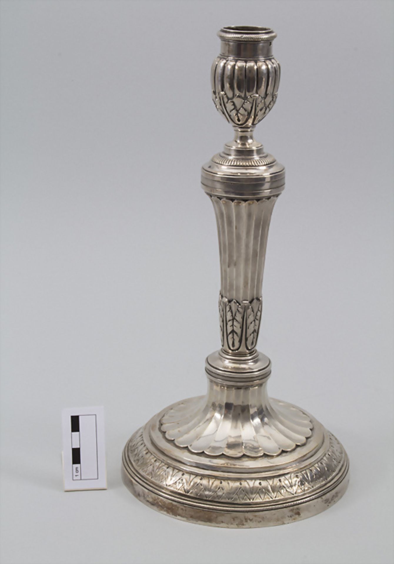 Paar Louis-Seize-Leuchter / A pair of silver candlesticks, Jean Francois Roumier, Paris, um 1788 - Image 4 of 18