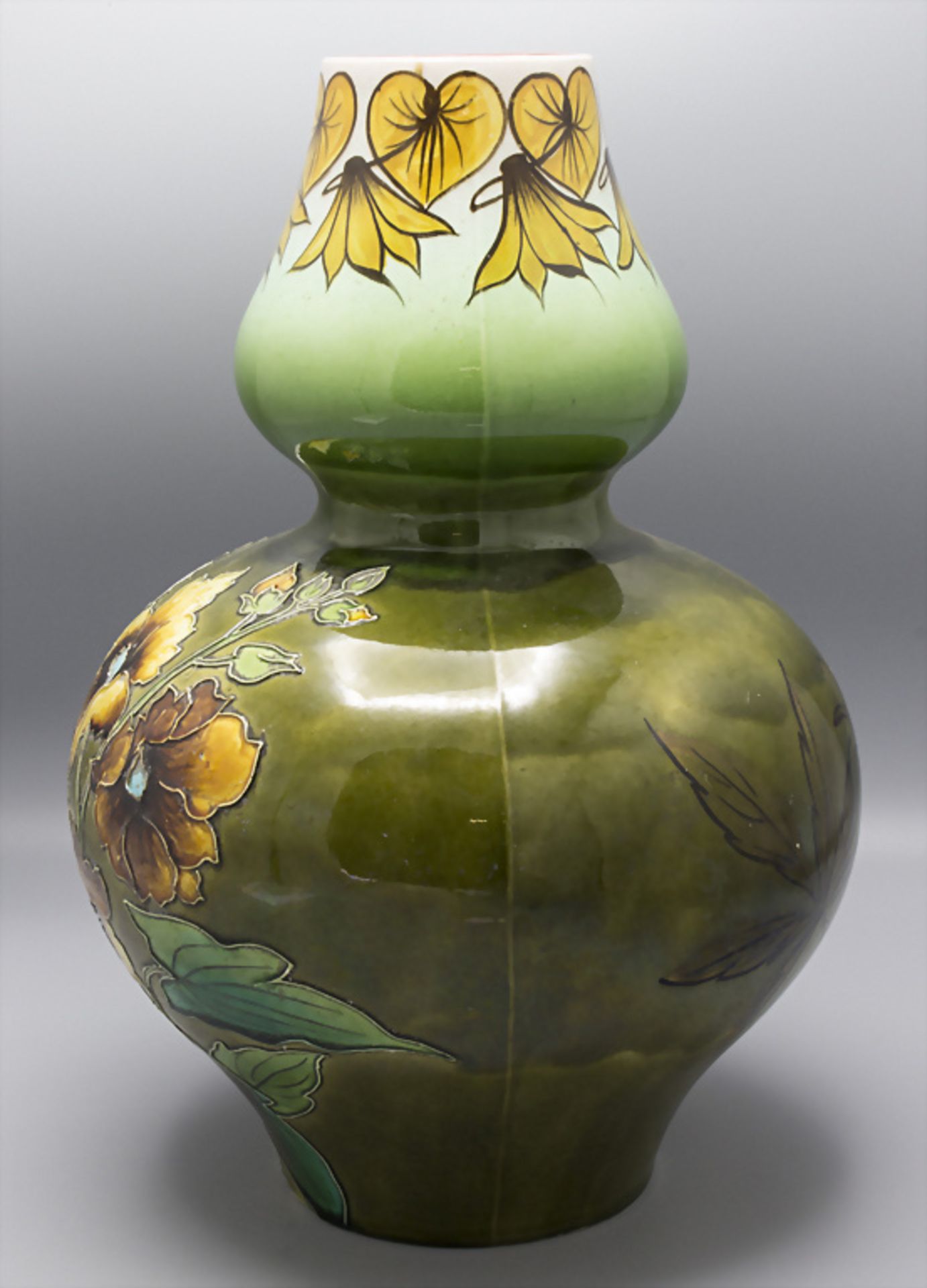 Paar Jugendstil Vasen mit Blumendekor / A pair of Art Nouveau vases with flowers, Frankreich, ... - Image 3 of 14