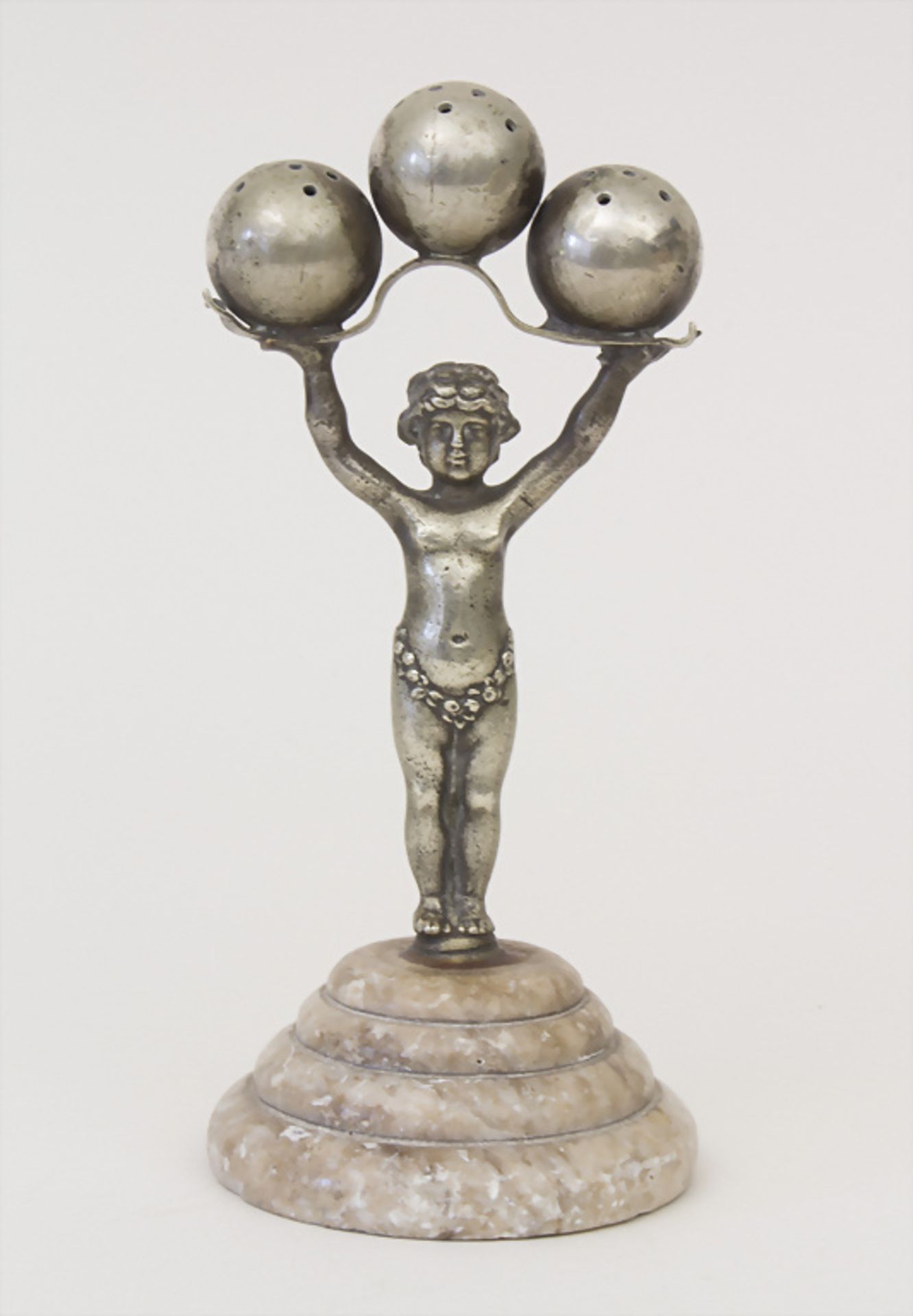 Figürlicher Halter für Hutnadeln / A figural bronze hat pin holder, Frankreich, um 1900