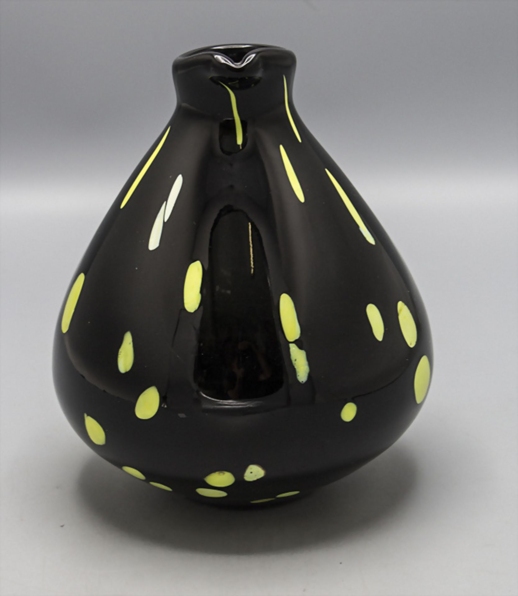 Henkelvase / A glass vase with handles, Murano, 50/60er Jahre - Bild 2 aus 4