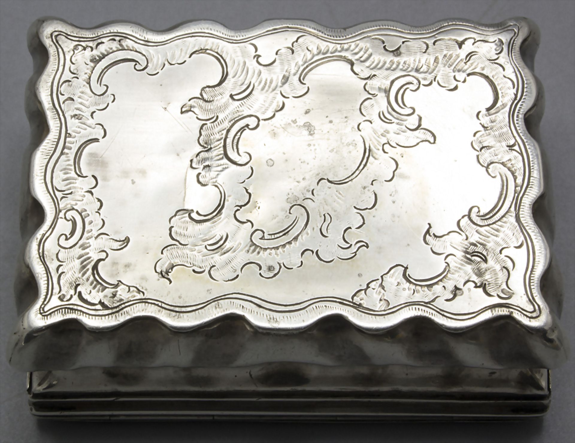 Rokoko Tabatiere / Schnupftabakdose / A silver Rococo snuffbox, Munoz, Cordoba, 1769 - Image 6 of 7