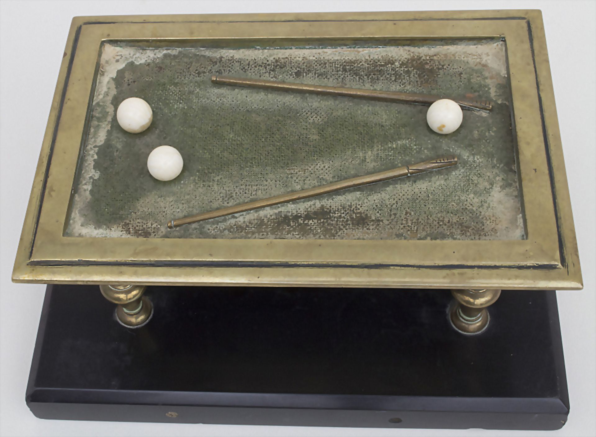 Billardtisch als Schatulle / A pool table as lidded box, deutsch, um 1900 - Image 4 of 4