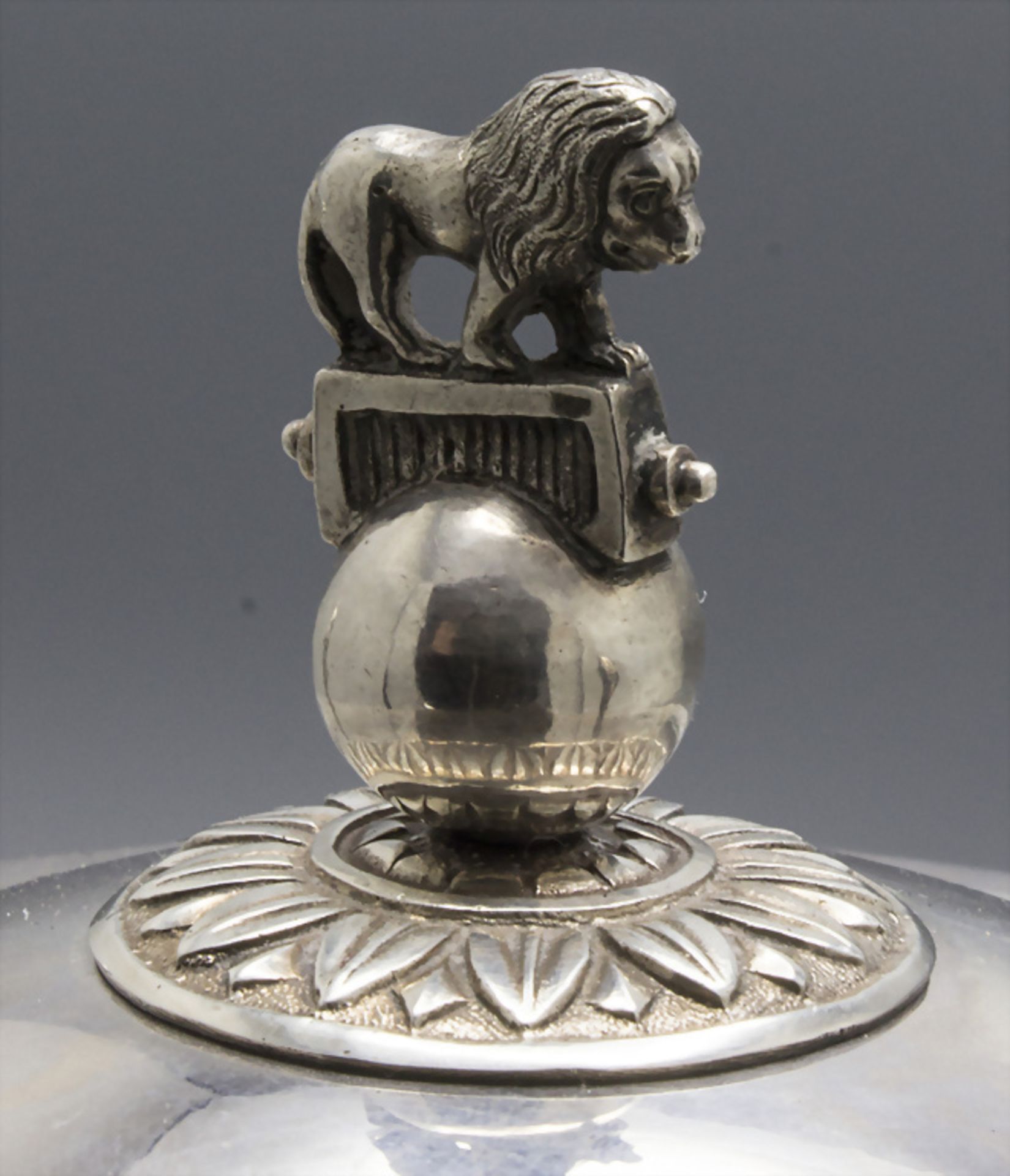 Empire Bonbonniere / An Empire silver bowl, Jérémie Paris, Paris, 1806-1809 - Image 10 of 14