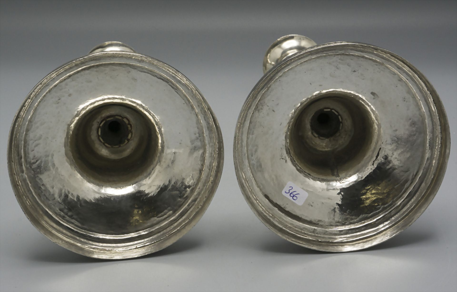 Paar Empire Kerzenleuchter / Paire de bougeoirs en argent massif, Neapel, um 1800 - Bild 3 aus 6