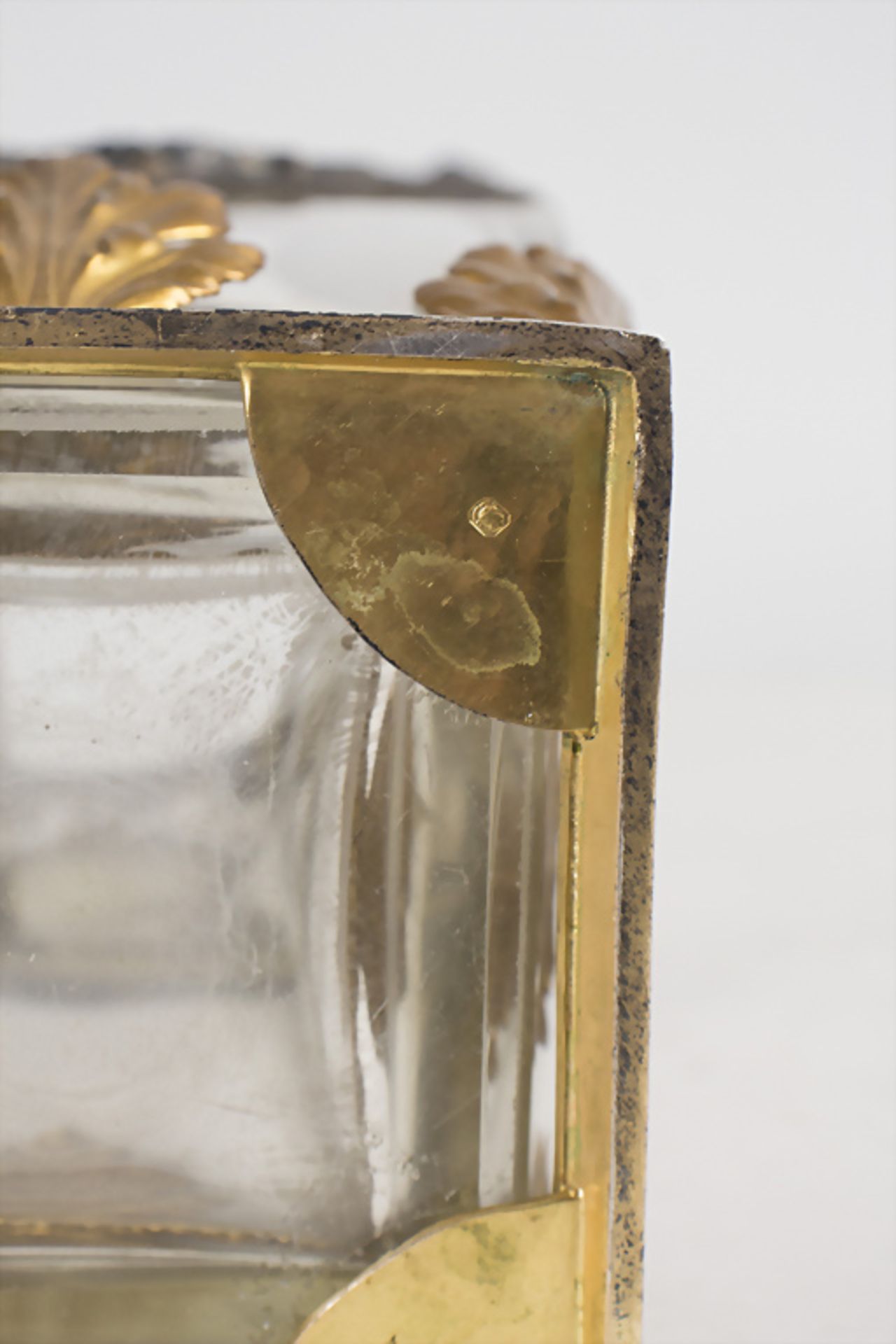 Vase mit Bronze und Silbermontur 'Die vier Jahreszeiten' / A crystal glass vase with bronze ... - Image 5 of 11