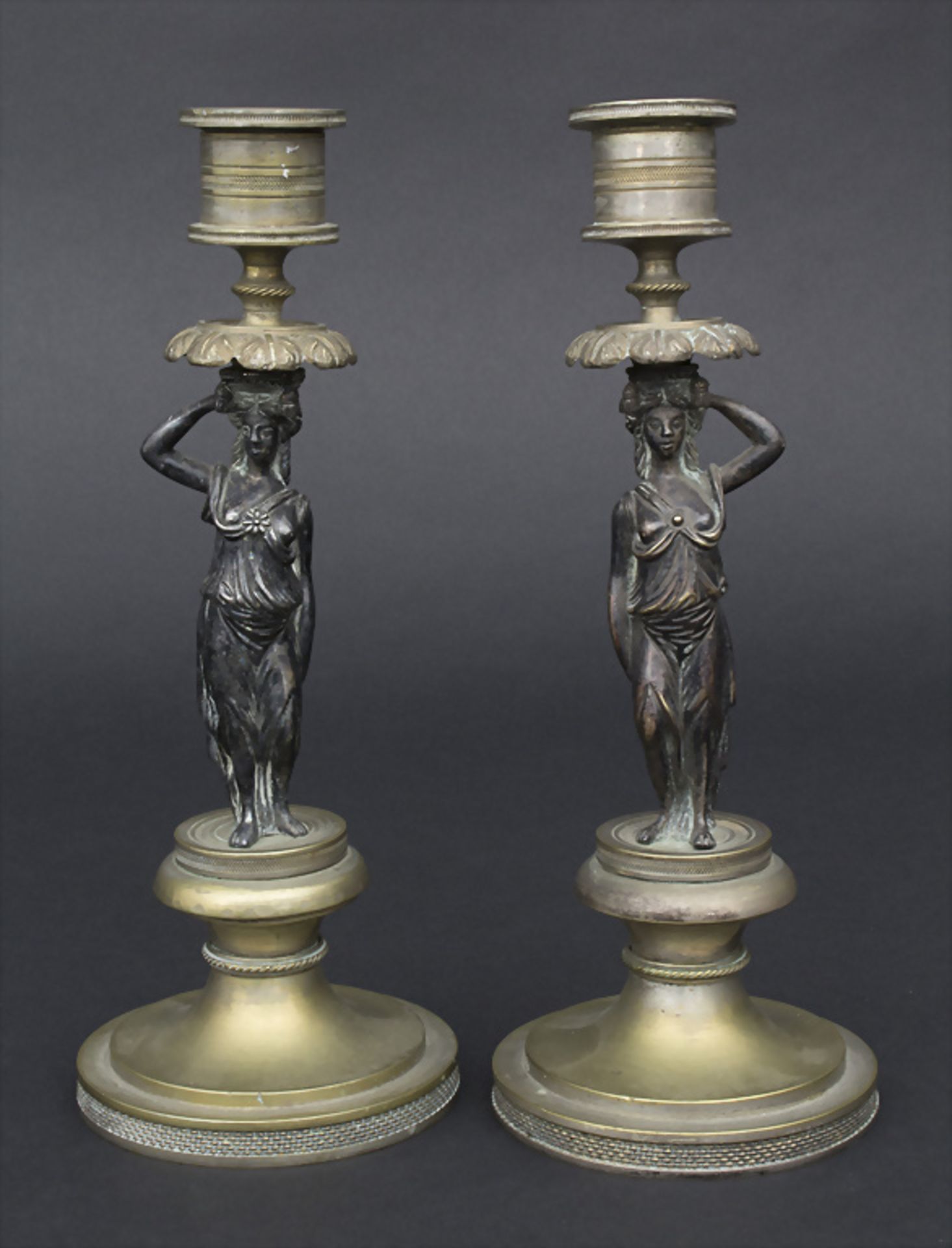 Paar figürliche Bronzeleuchter / A pair of figural candlesticks, Frankreich, 19. Jh.