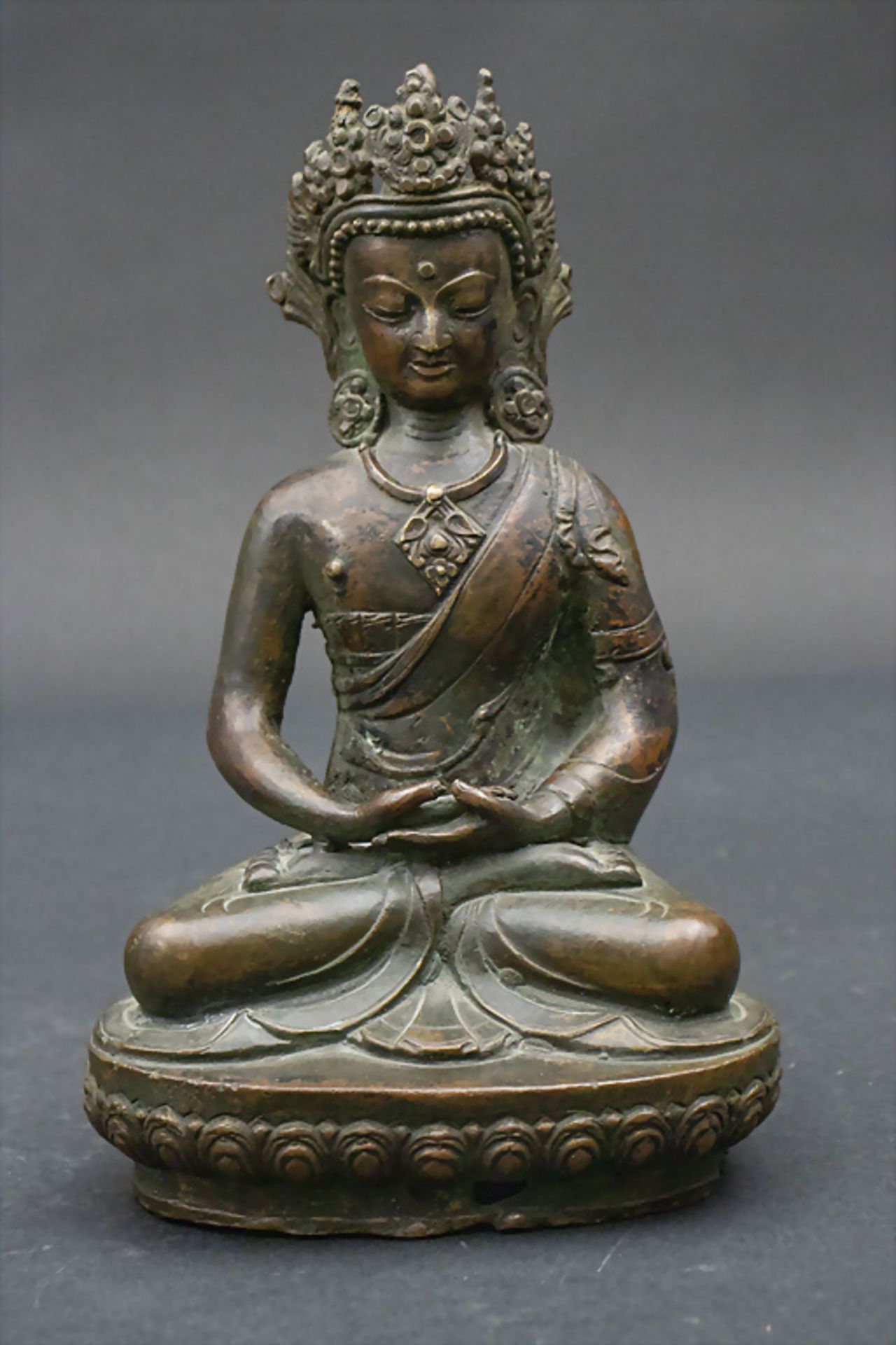 Buddha Amitáyus in Meditationshaltung auf Lotus, Tibet, 19. Jh.