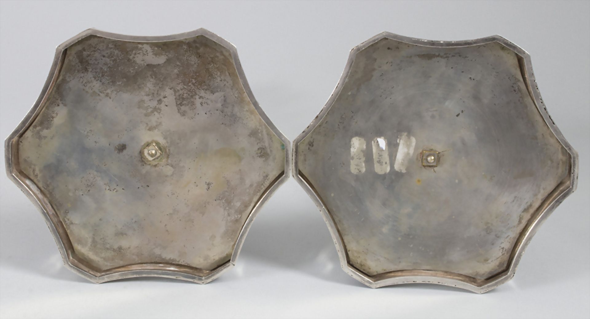 Paar Kerzenleuchter / A pair of silver candleholders / Une paire de bougeoirs en argent massif ... - Image 3 of 7