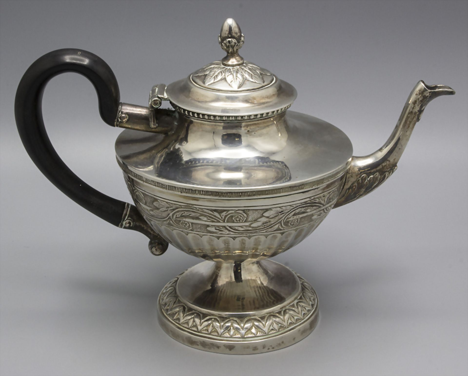 Klassizismus Teekanne / A Classicism silver tea pot, Johann Jakob Herman Grabe, Augsburg, 1800 - Bild 3 aus 10