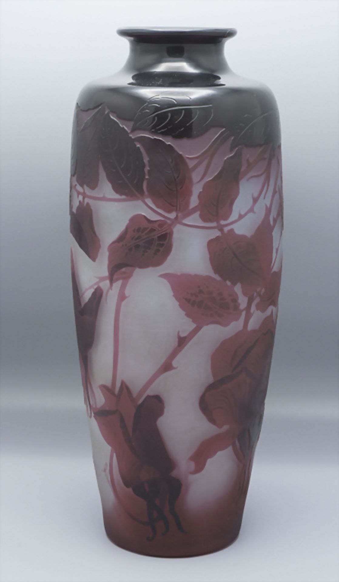 Jugendstil Vase mit Rosenzweigen / An Art Nouveau cameo glass vase with roses, Paul Nicolas, ... - Bild 4 aus 8