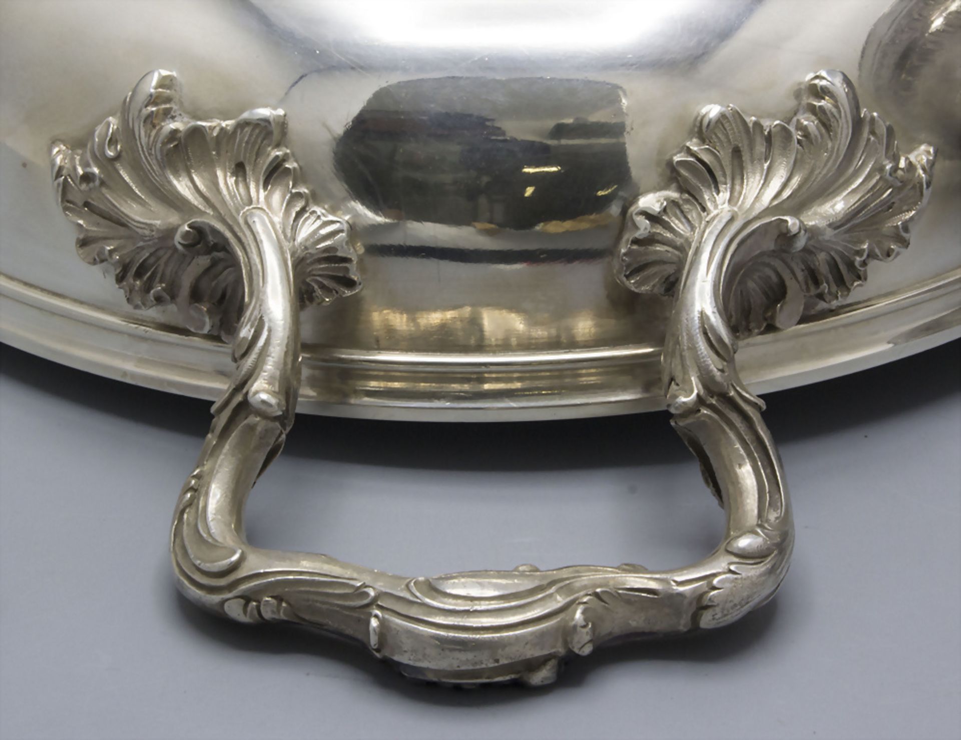 Deckelterrine / A covered silver tureen / Légumier en argent massif, Grognier-Armand, Lyon, um 1900 - Bild 8 aus 9