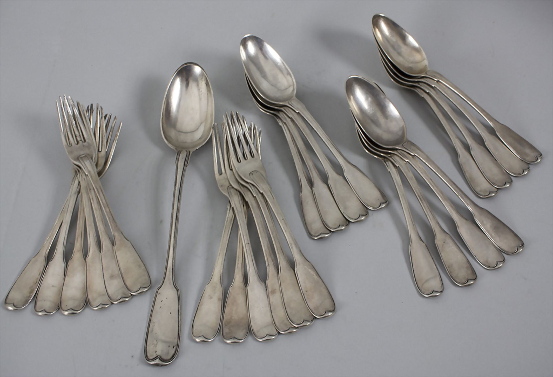 25 tlg. Silberbesteck / 25 pieces of silver cutlery, Imlin, Straßburg / Strasbourg, 1778