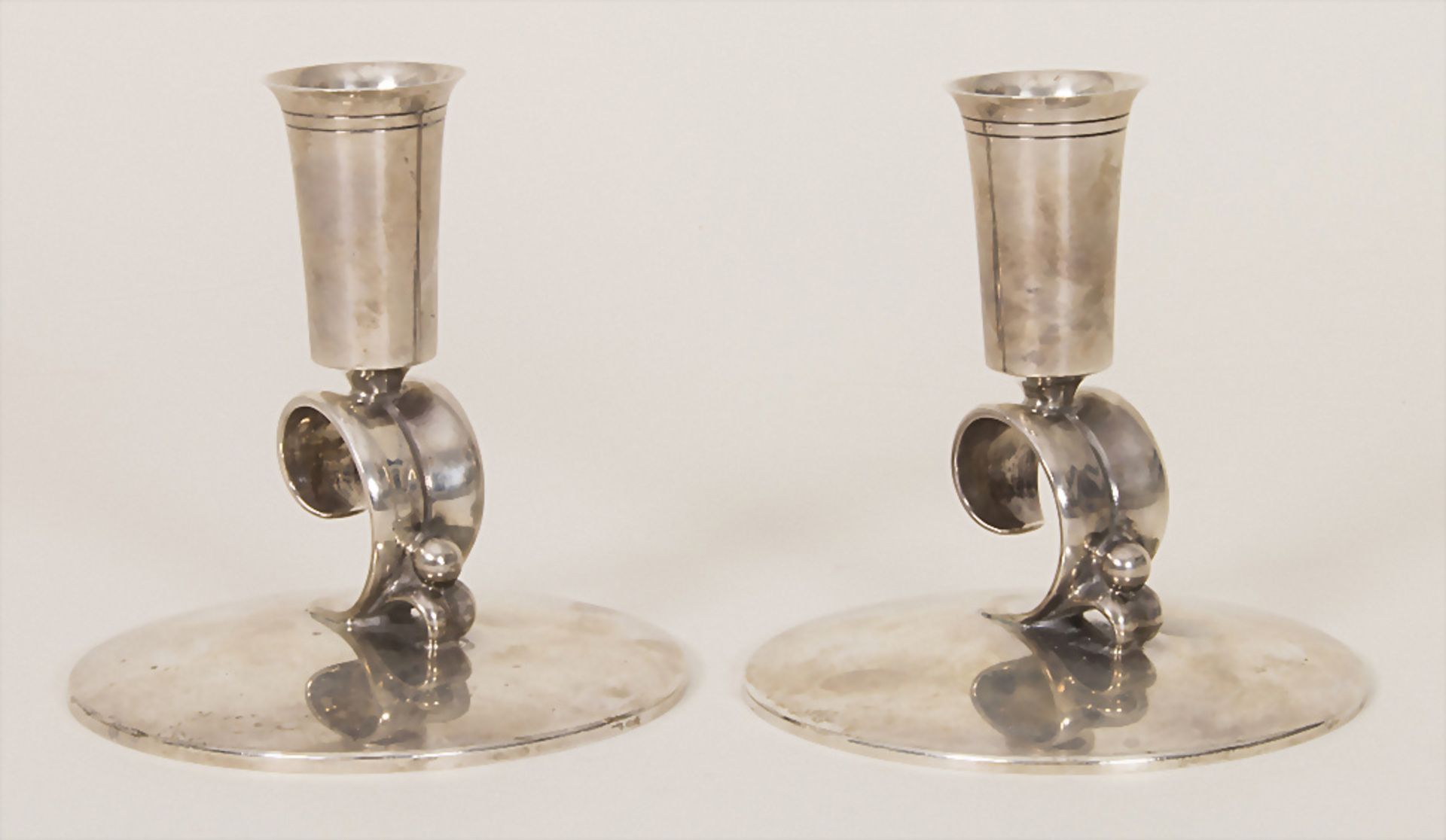 Paar Kerzenleuchter / A pair of silver candlesticks, Tiffany & Co., New York, 1956-1965 - Image 2 of 5