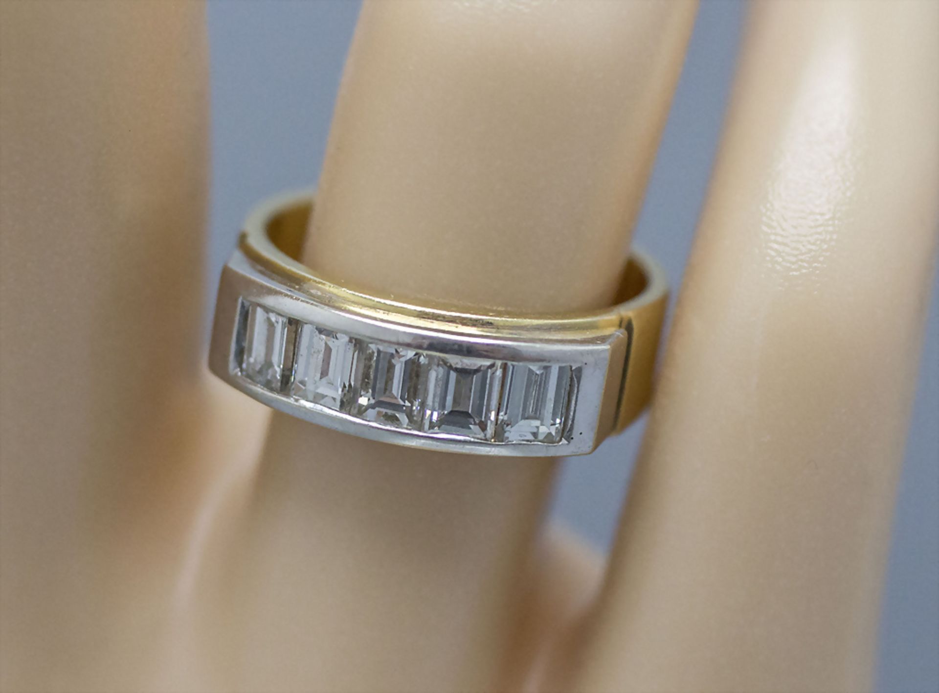 Damenring mit Diamanten / An 18 ct ladies gold ring with diamonds