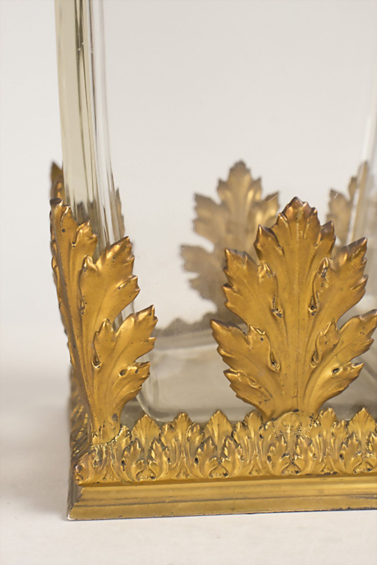 Vase mit Bronze und Silbermontur 'Die vier Jahreszeiten' / A crystal glass vase with bronze ... - Image 9 of 11