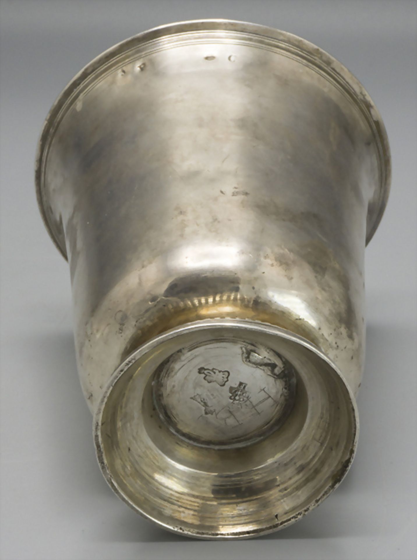 Großer Barock Glockenbecher mit Deckel / A large silver beaker, Pierre Antoine Famechon, ... - Bild 4 aus 6