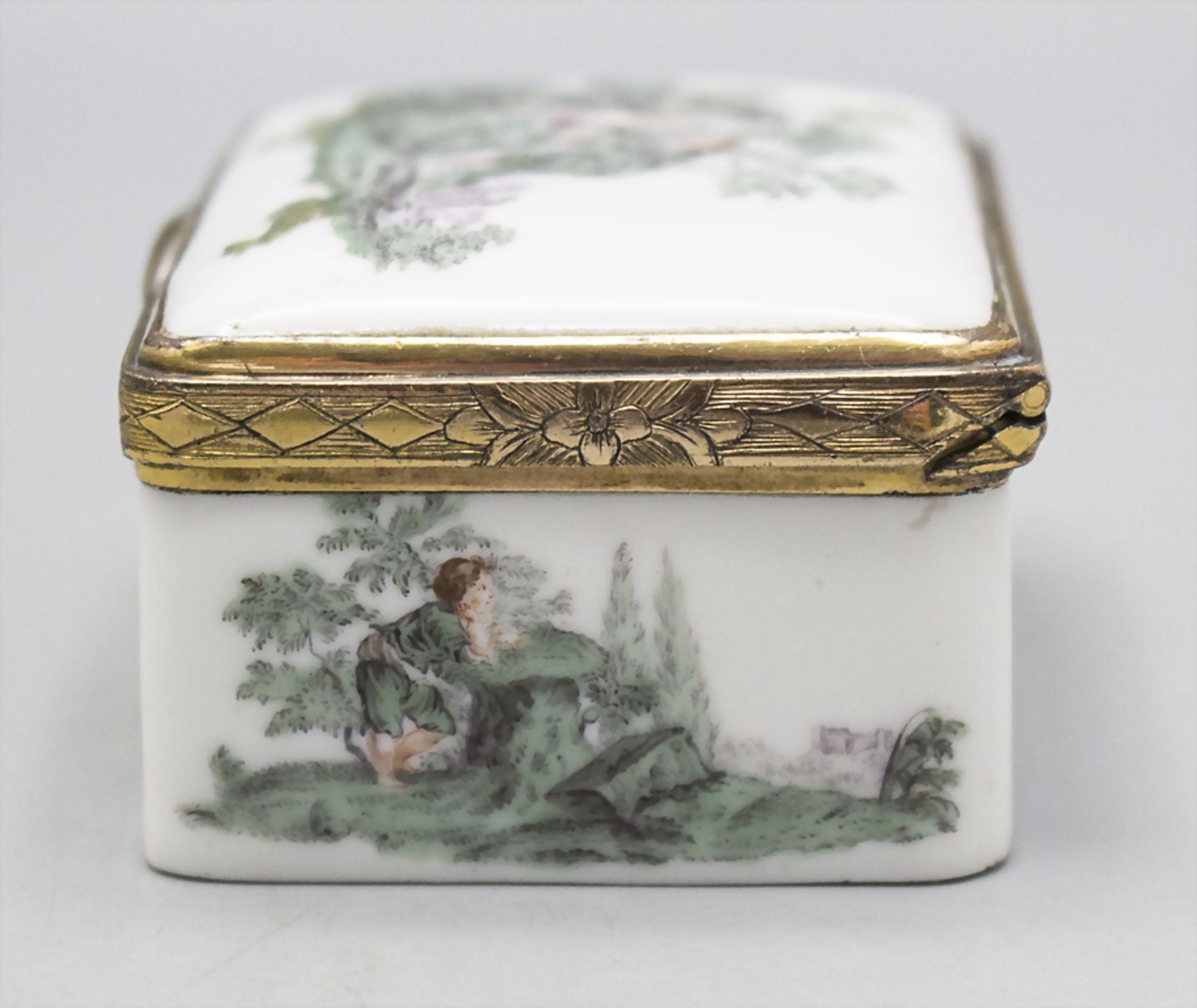 Rokoko Tabatiere mit Watteauszenen / A Rococo snuff box, Meissen, um 1750 - Bild 5 aus 7