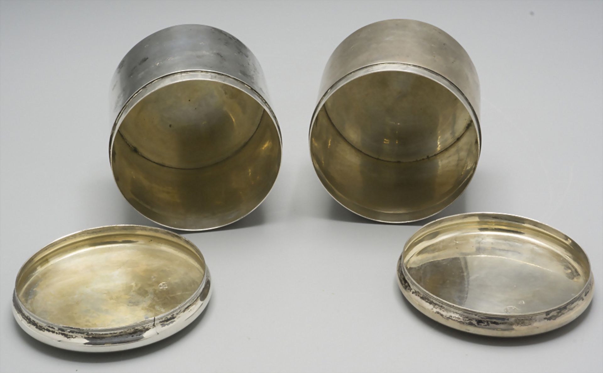 Paar Reisedosen / A pair of silver travel boxes with lid, Carl Isack, Wien, 1840 - Bild 3 aus 6